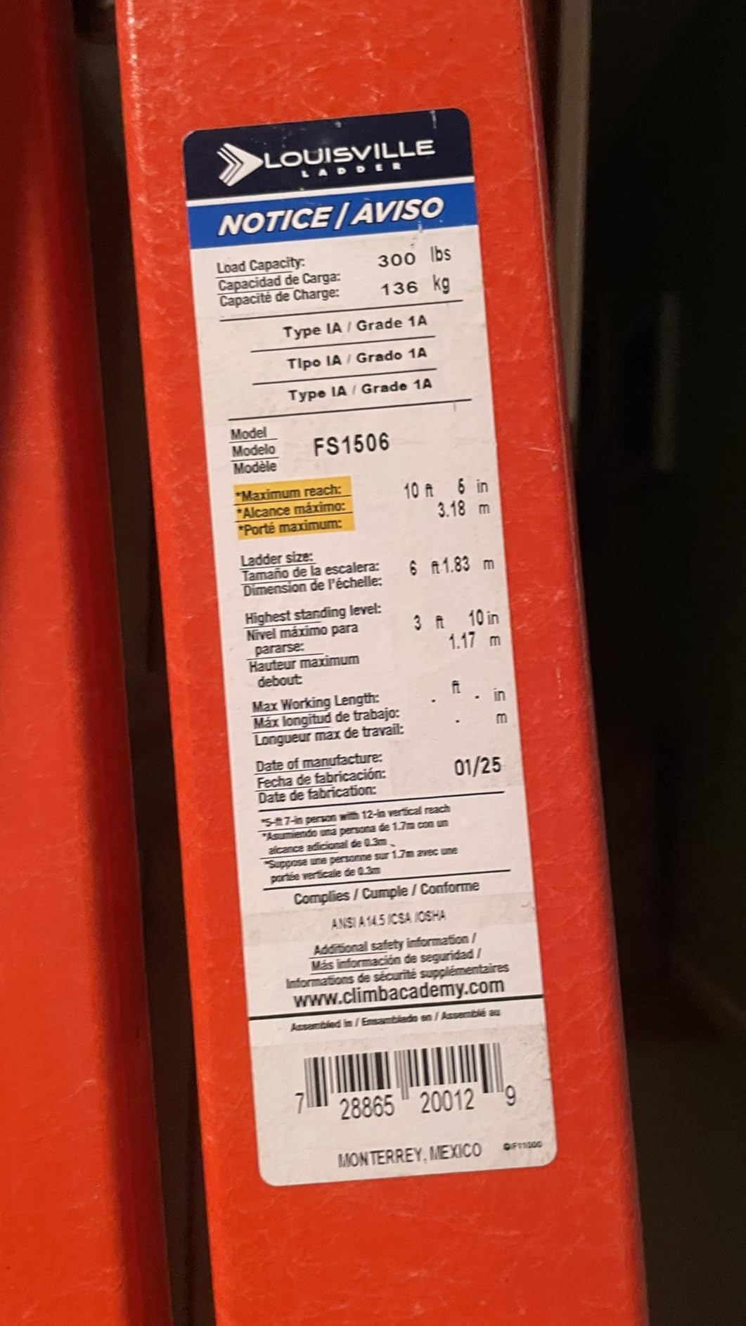 Louisville Ladder 6-Foot Fiberglass Step Ladder, 300-Pound Load Capacity, Type IA, FS1506 customer photo 1