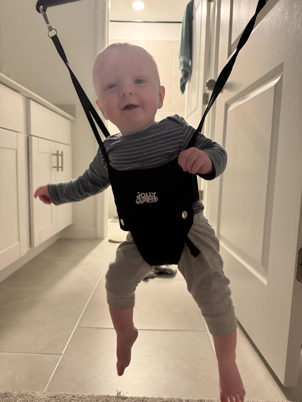 Jolly Jumper Iconic Doorway Baby Jumper - Black | Original Doorway Baby Jumper, Indoor Exercise Saddle Seat, Adjustable Height, for Infants up to 28lbs, No Stand Required customer photo 2