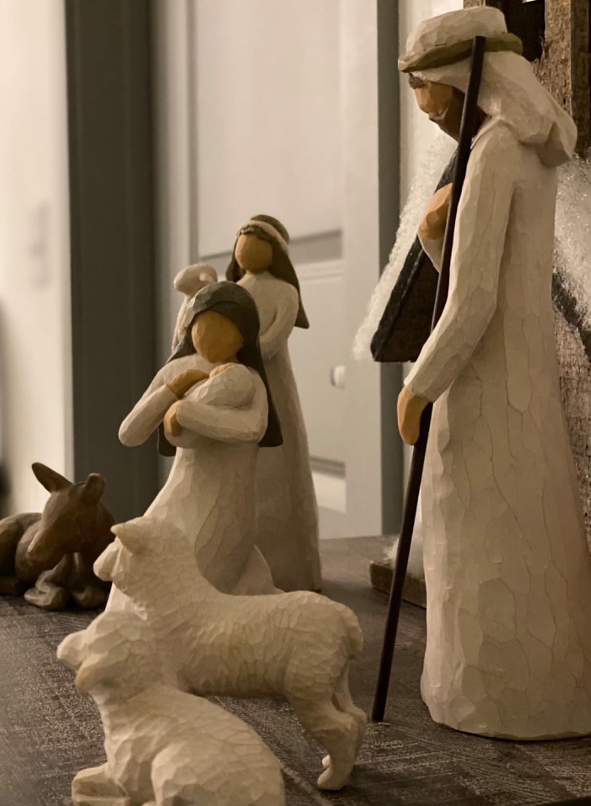 Willow Tree 6-Piece Nativity Set, Behold The Awe and Wonder of The Christmas Story, Build a Family Holiday Tradition with Classic Nativity Collection, Sculpted Hand-Painted Figures customer photo 2