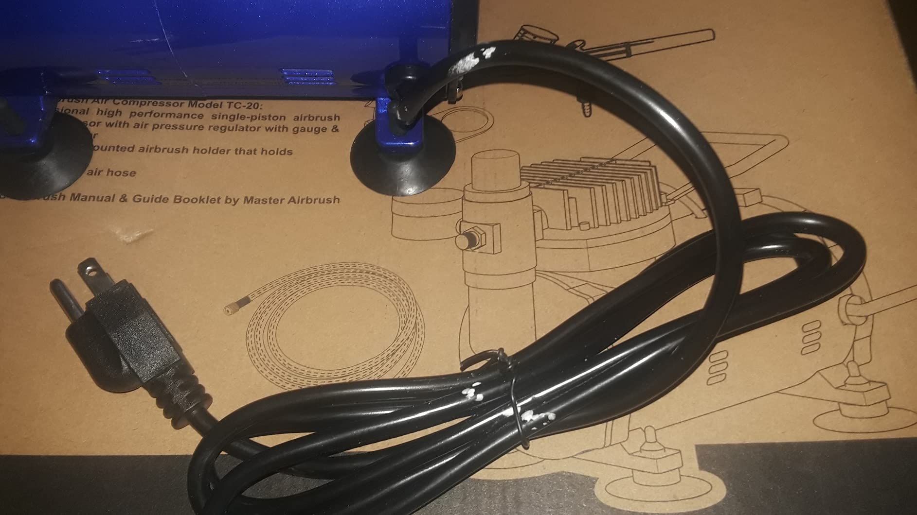 Master Airbrush Multi-Purpose Gravity Feed Air Brush Kit & Air Compressor | Model G22 Gravity Feed Dual-Action Airbrush with 1/3 oz. Fluid Cup and 0.3 Tip, Hose, 1/5hp Compressor customer photo 1