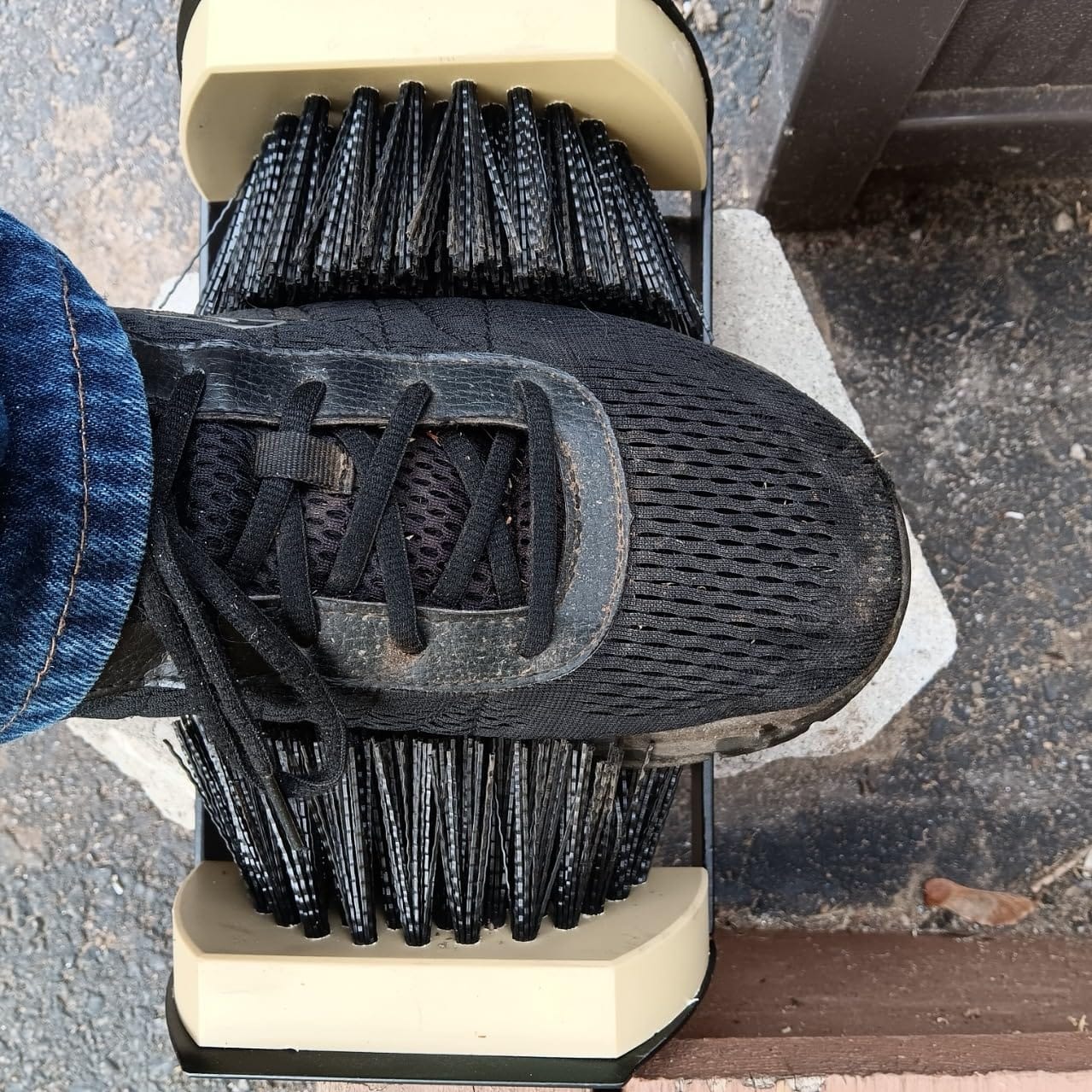 JobSite The Original Boot Scrubber - All Weather Industrial Shoe Cleaner & Scraper Brush customer photo 1