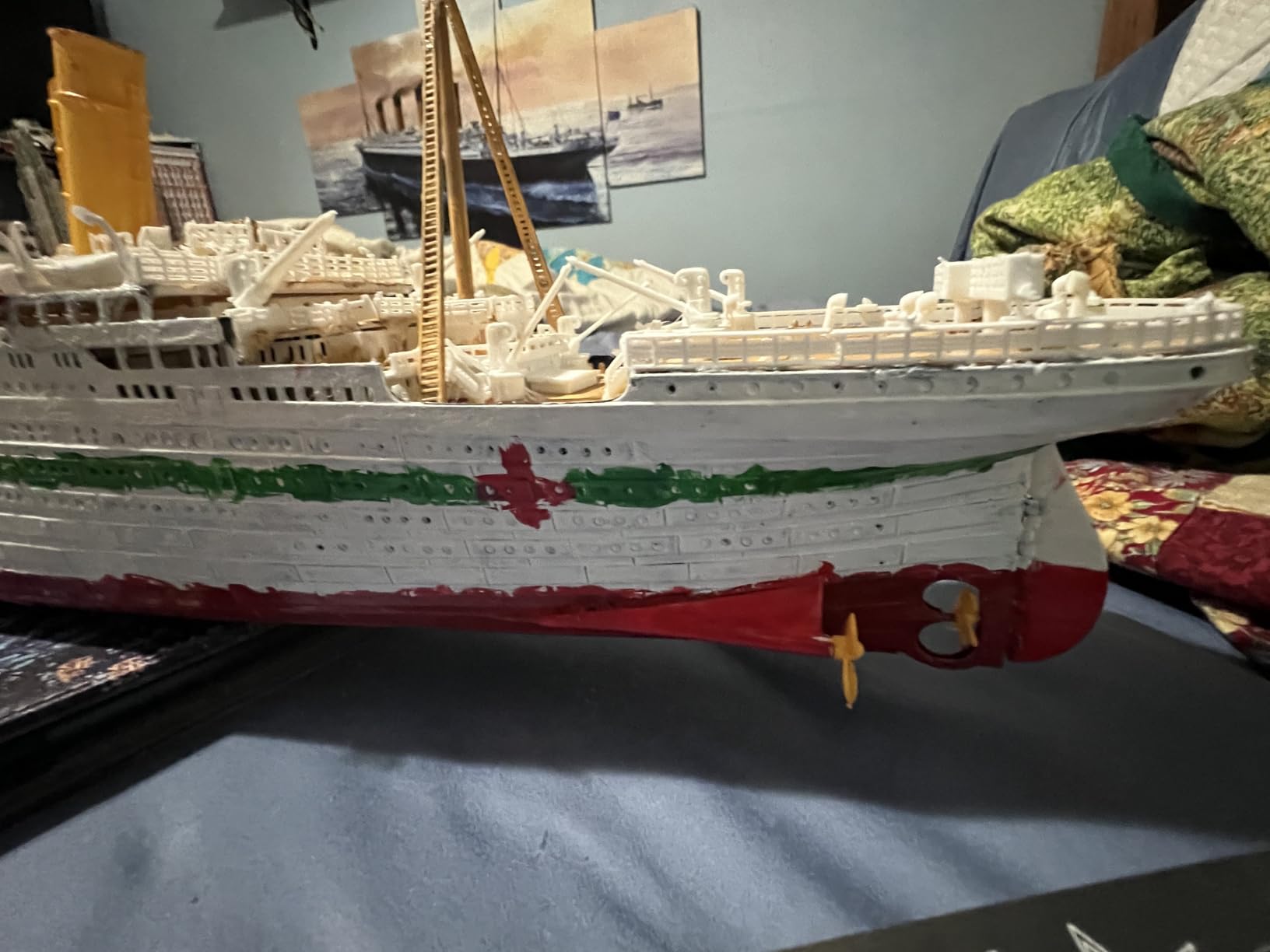 Revell 05715 1:400 RMS Titanic 100th Anniversary Edition Gift Set customer photo 2
