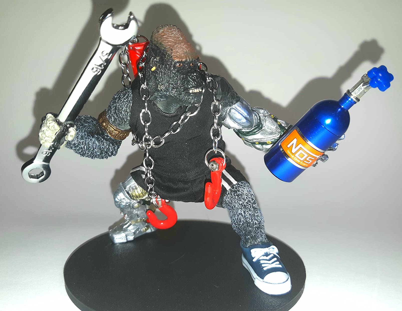 Papo Realistic Mutant Gorilla Figurine, Fantasy Collection, Kids Ages 3+ customer photo 1