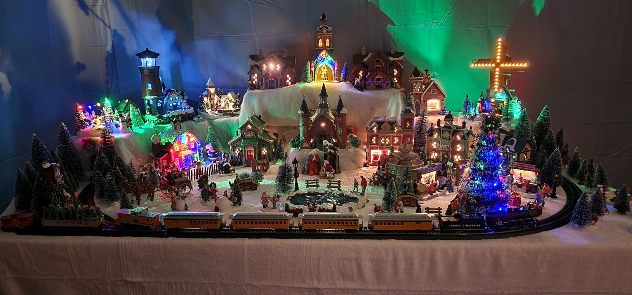 Bachmann Trains - Durango & Silverton Ready To Run Electric Train Set - HO Scale, Yellow customer photo 1