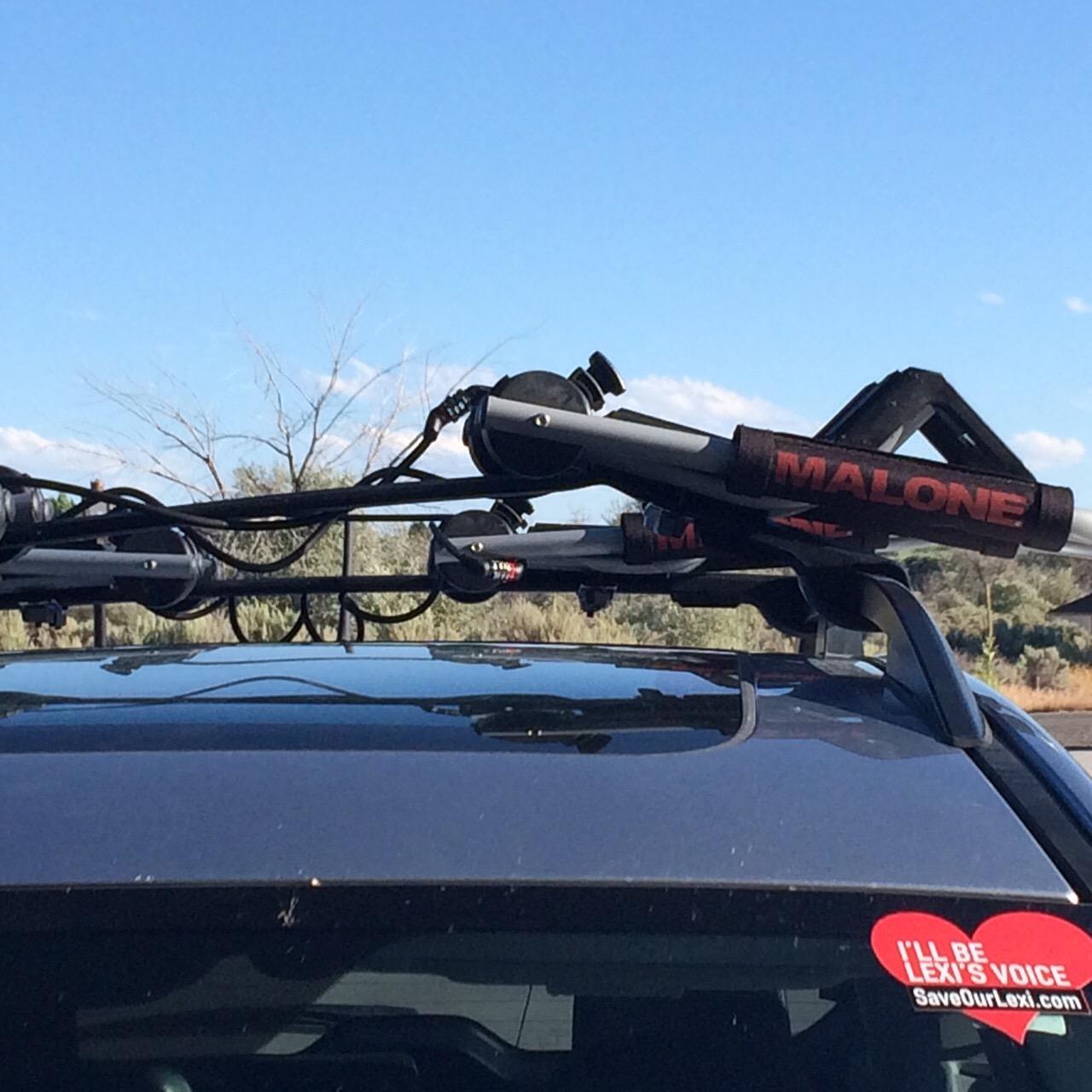 Malone Downloader Folding J-Style Universal Car Rack Kayak Carrier with Bow and Stern Lines customer photo 2