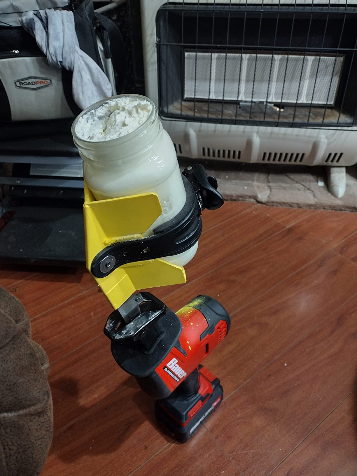 Professional Spray Paint Can Shaker & Mixer, Reciprocating Saw Attachment Fits All Aerosol Sizes, USA Made customer photo 2