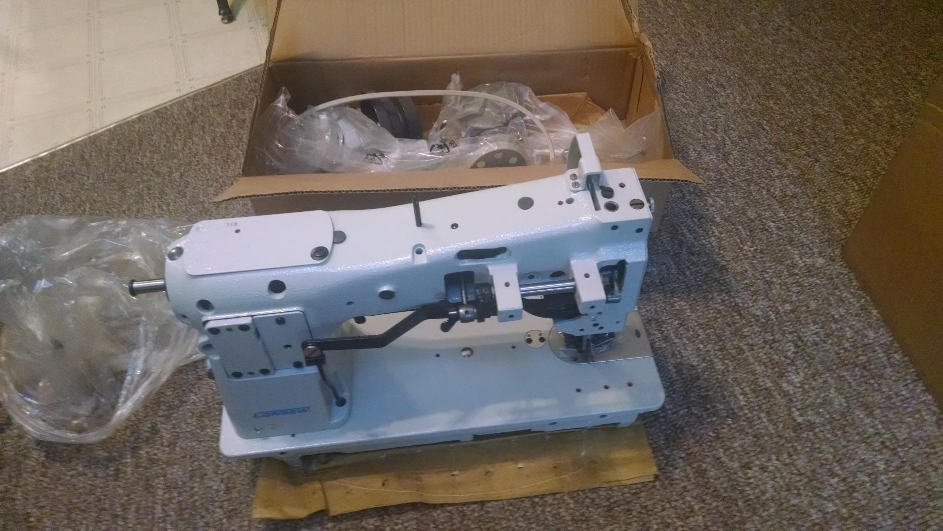 Consew 206RB-5 Walking Foot Industrial Sewing Machine with Table and Servo Motor customer photo 2