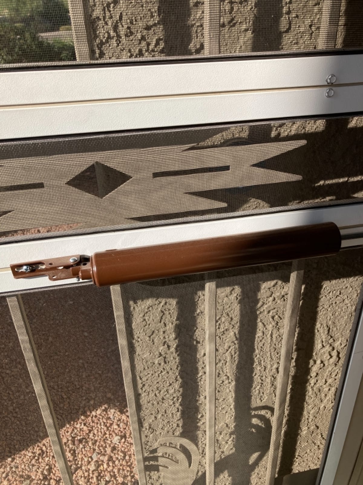 Ideal Security Model 1730 Heavy Duty Pneumatic Screen and Storm Door Closer Replacement, Adjustable Speed, Smooth Closing for Heavy Doors, White customer photo 2
