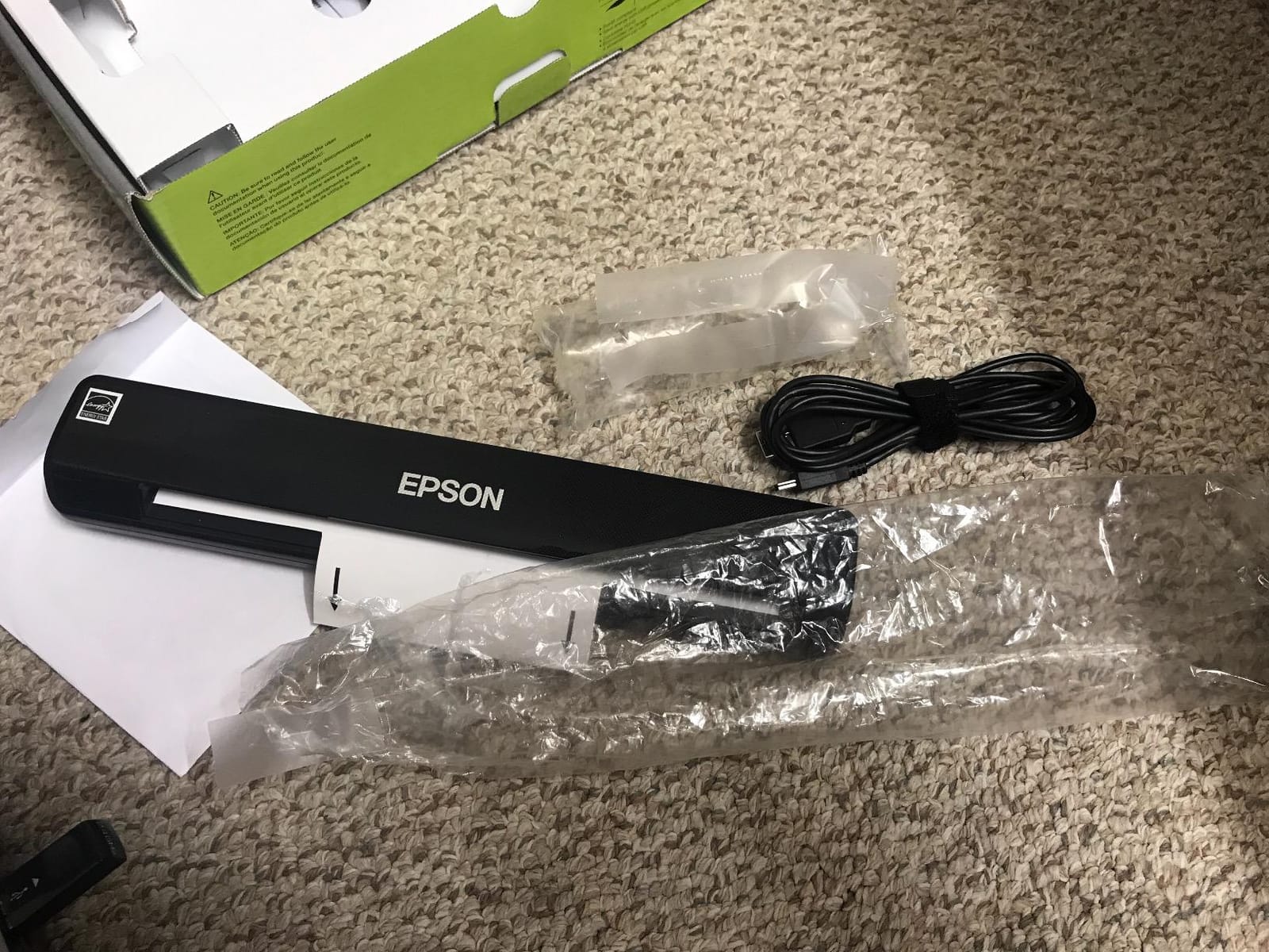 Epson Workforce DS-30 Portable Document Scanner for PC and Mac, Sheet-fed, Mobile/Portable customer photo 1