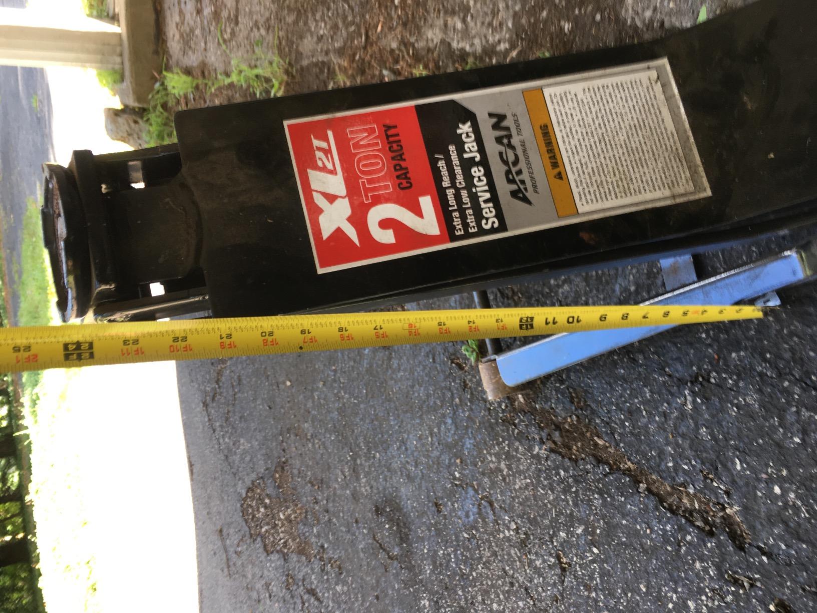 ARCAN 2-Ton (4,000 lb.) Steel Extra Long Reach Low Profile Floor Jack, 2.75 in. to 24 in. Lift Range, Model A20016 customer photo 1