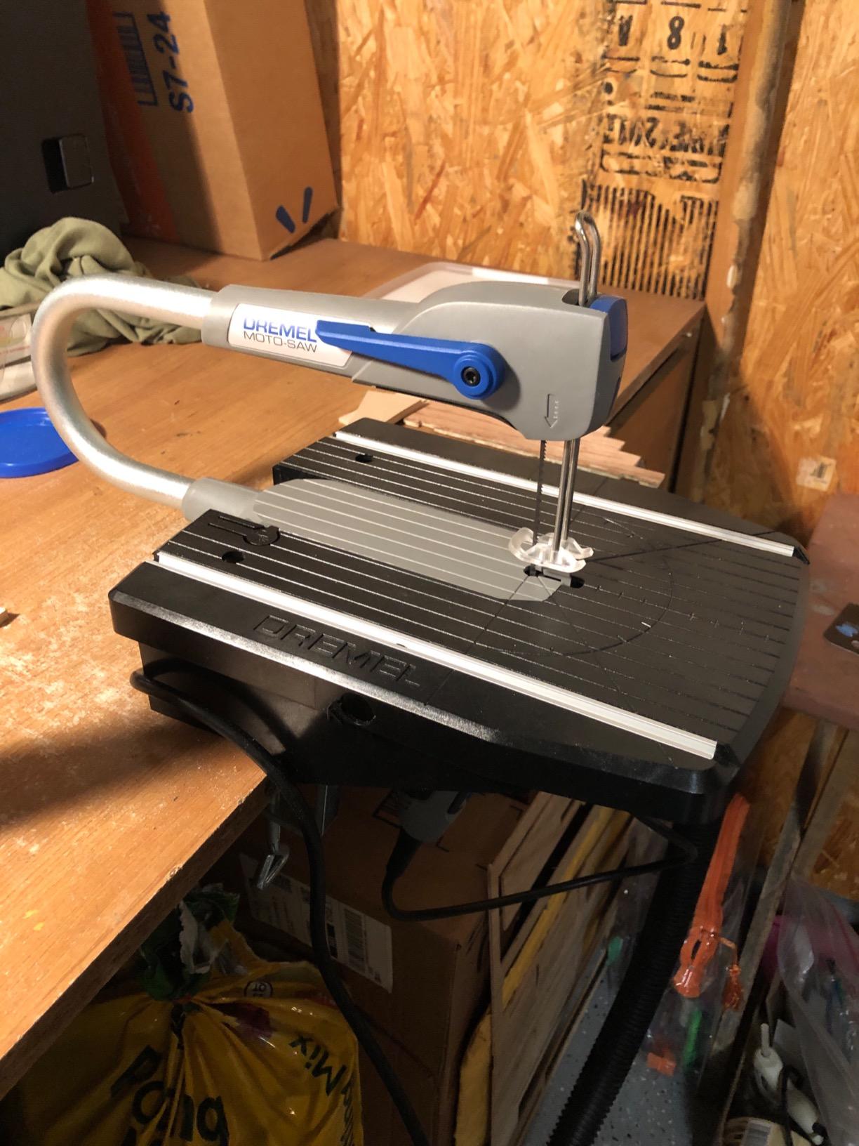 Dremel MS20-01 Moto-Saw Variable Speed Compact Scroll Saw Kit customer photo 1