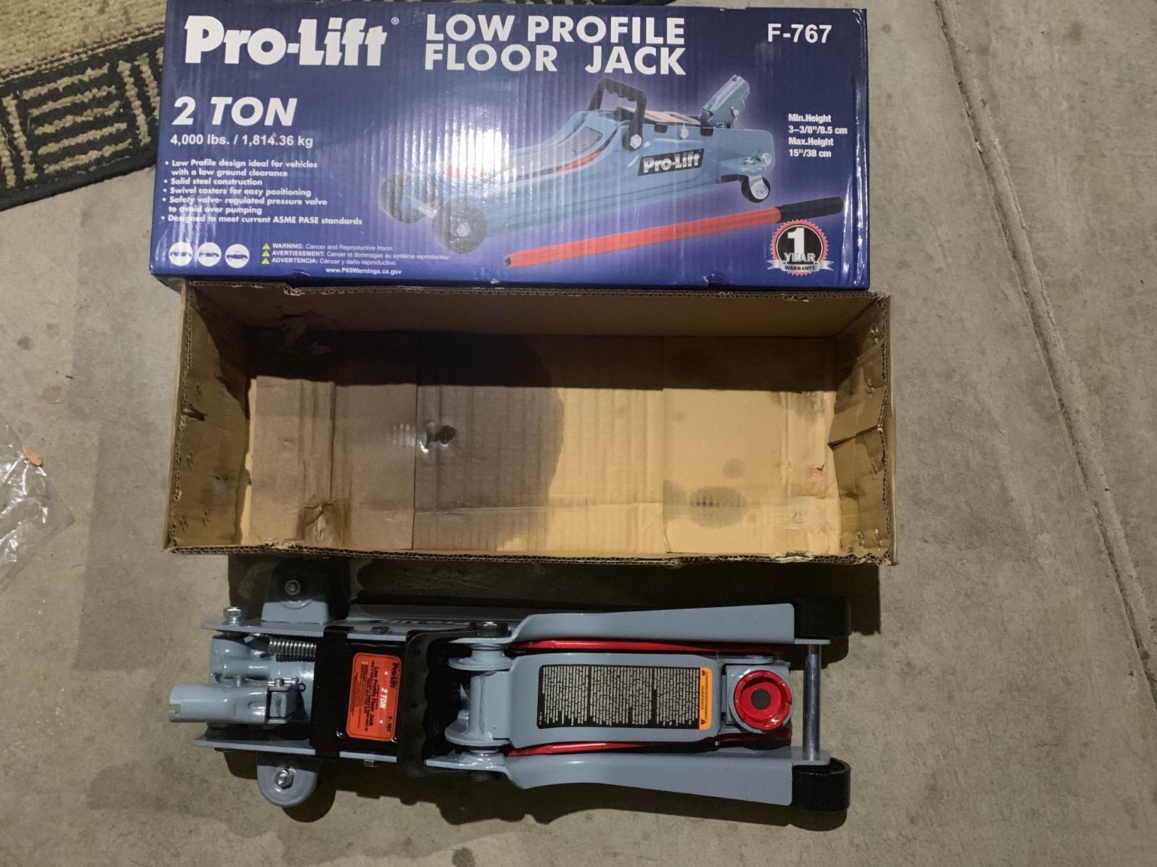 Pro-Lift F-767 Grey Low Profile Floor Jack - 2 Ton Capacity customer photo 1