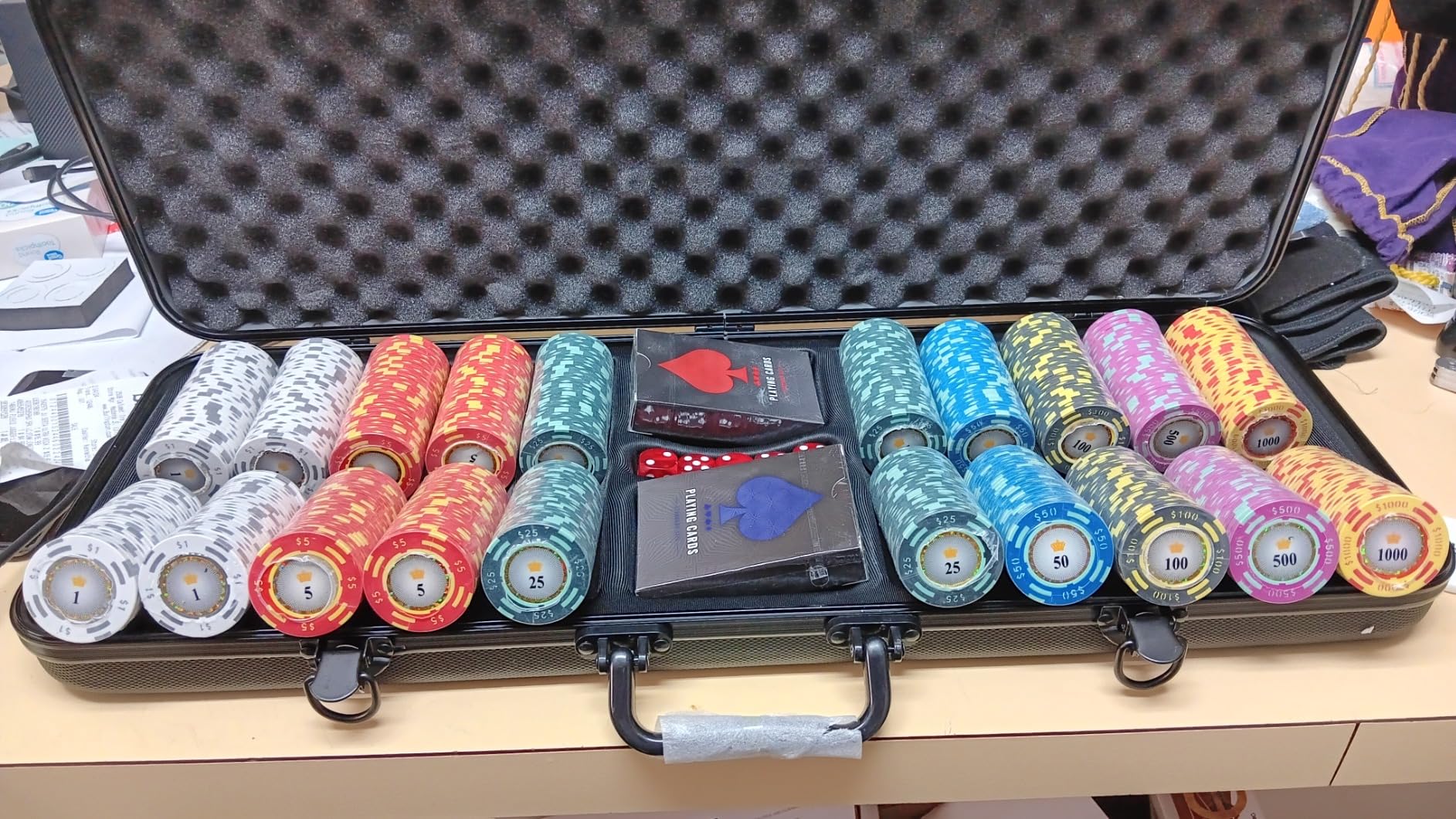 Versa Games Poker Chips - Clay Poker Chips Set - 13.5g 500 Piece Crown Casino Poker Set with Numbers Denomination - Upgraded Poker Set Case customer photo 1