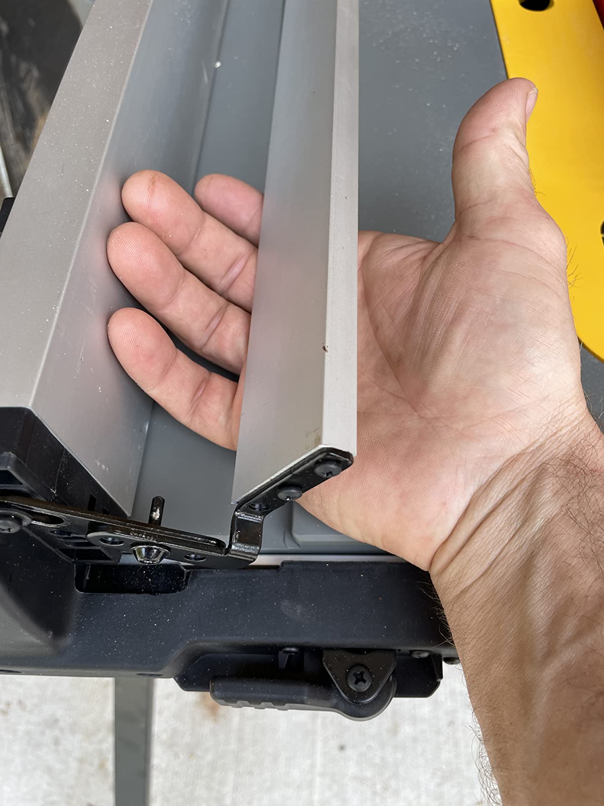 DEWALT Table Saw 10 Inch with Foldable Rolling Table Saw Stand, 15 Amp, 4800 RPM, 32-1/2-Inch Rip Capacity (DWE7491RS) customer photo 2