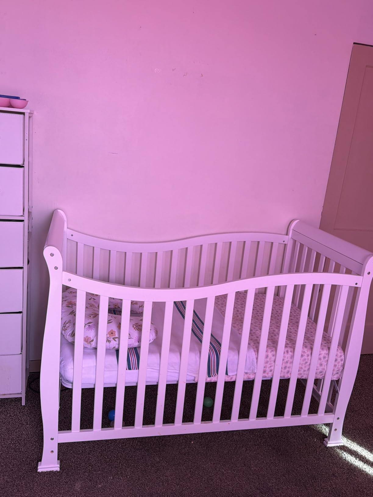 Dream On Me Violet 7-in-1 Convertible Full-Size Baby Crib with Toddler, Day & Full Bed Conversion in White, GreenGuard Gold & BSA, 3 Mattress Heights, Sustainable Pinewood customer photo 1