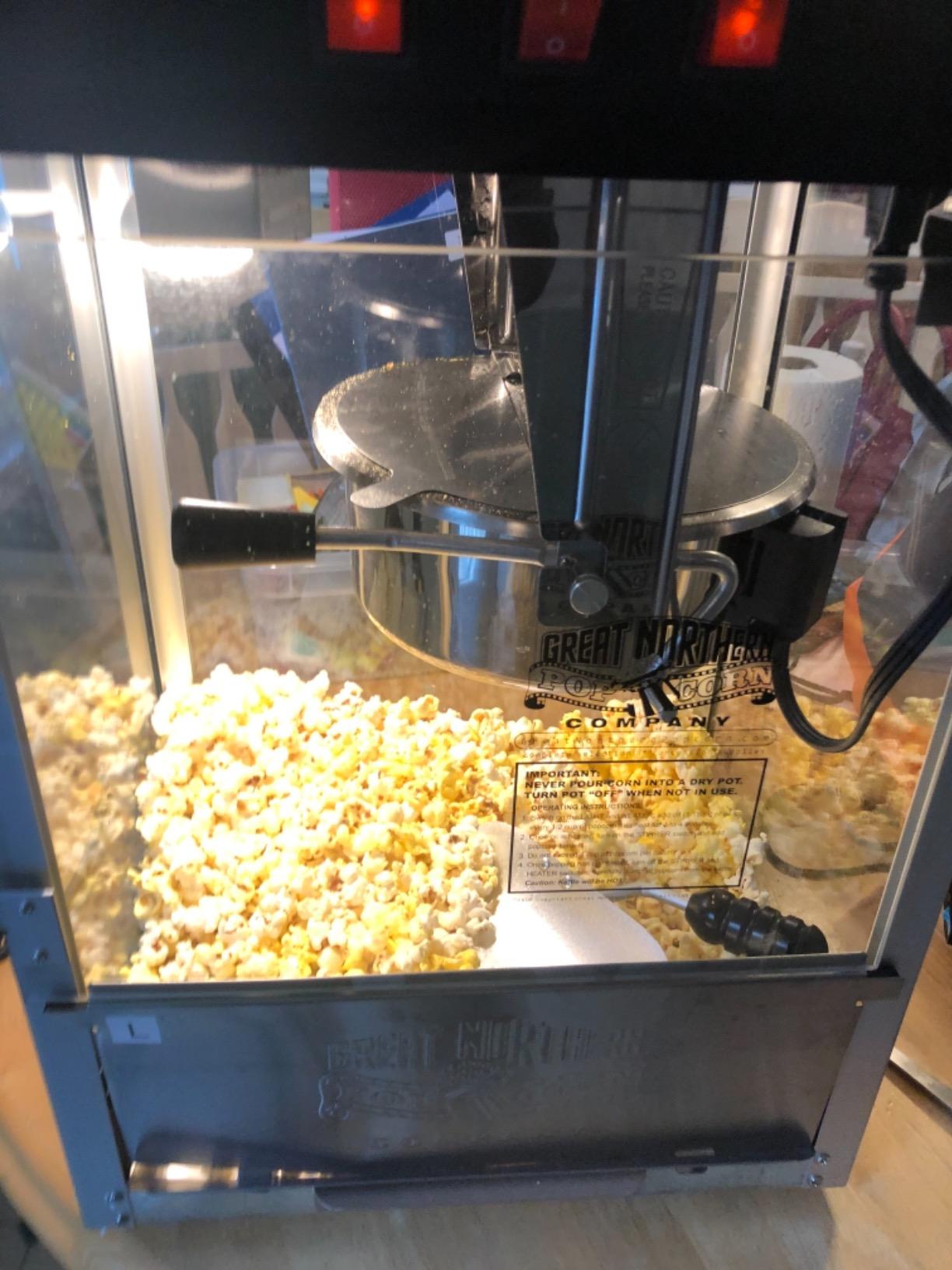 Great Northern Popcorn Good Time 8oz Popcorn Machine, Red | Vintage Style Popcorn Maker Machine with Stainless Steel Kettle Popper, Old Maids Drawer, Warming Tray, and Scoop for Home customer photo 2