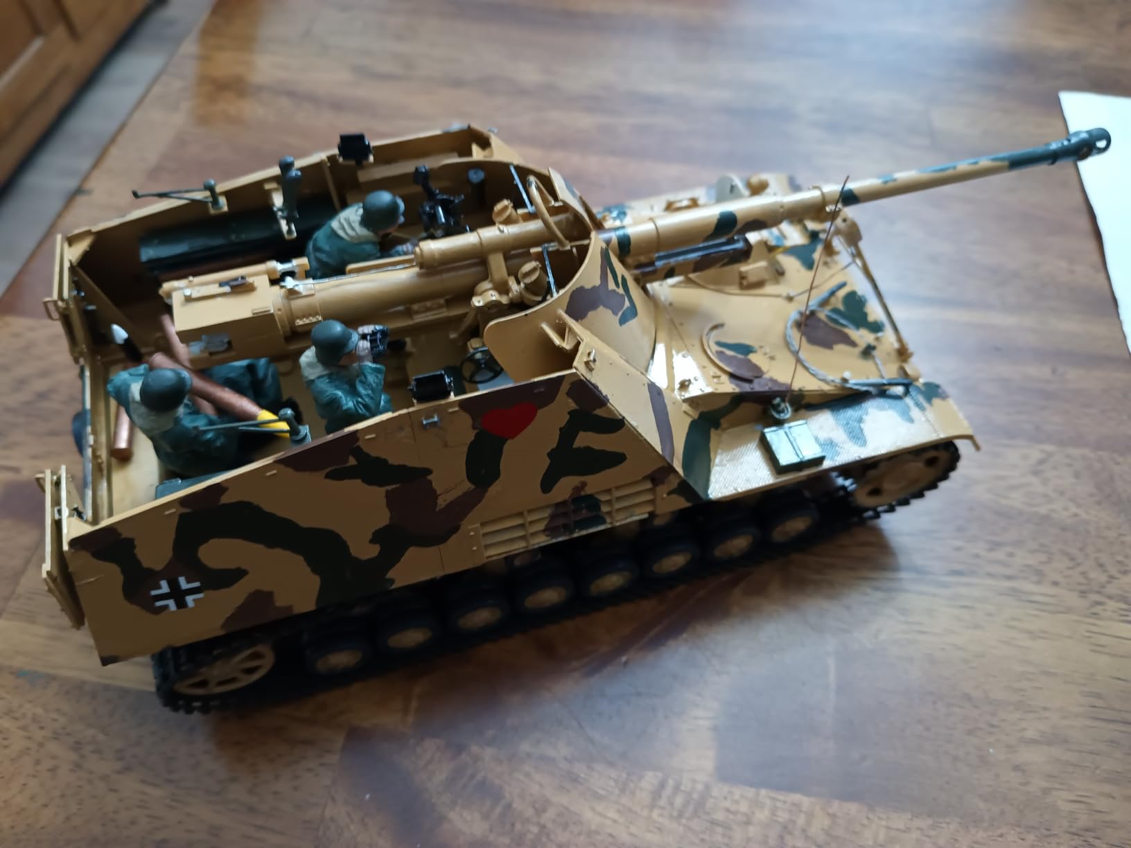 Tamiya America 35335 German Nashorn Heavy Tank Destroyer customer photo 2