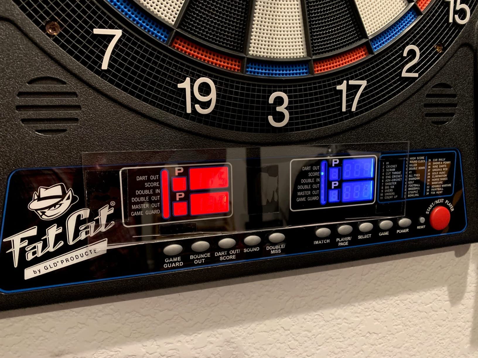 Fat Cat Mercury Electronic Soft Tip Dartboard with Cabinet, 13.5 in Target, 28 Games, 6 Darts Included, Black customer photo 2