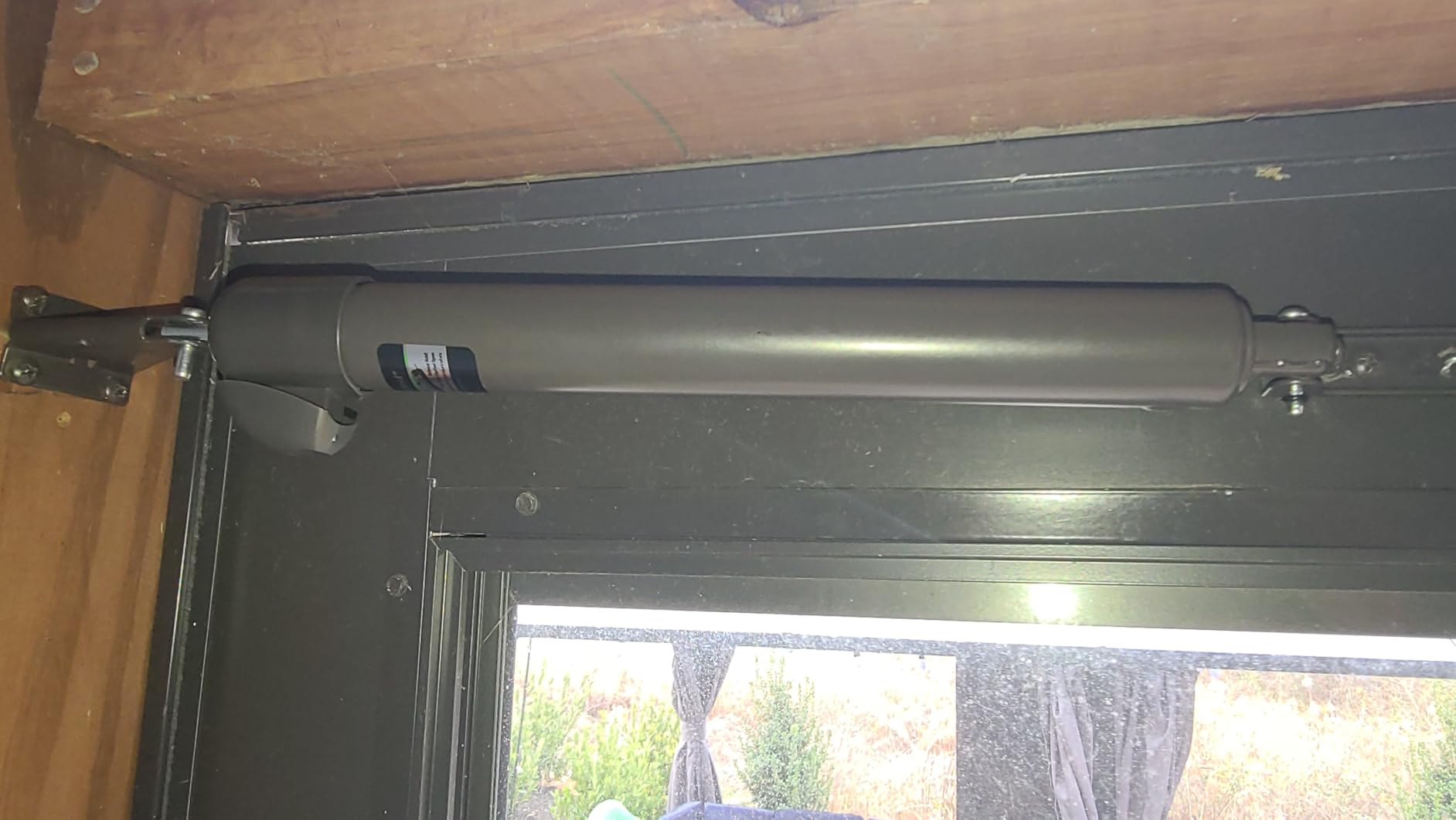 Touch 'n Hold Smooth Door Closer - Single Kit (White) - Standard-Duty Door Closer with Touch-Button Hold Open Feature & Smooth Closing Motion - for Storm, Screen Doors customer photo 1