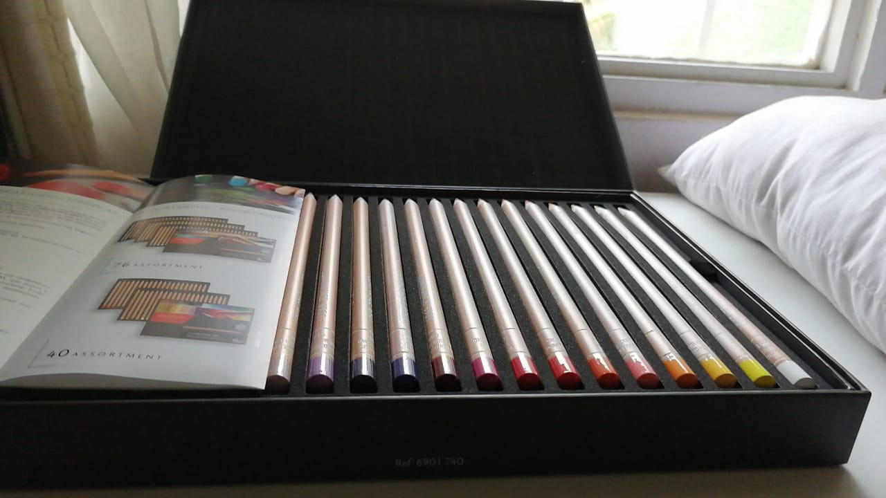 Caran d'Ache Luminance Colored Pencil Set of 40 customer photo 1