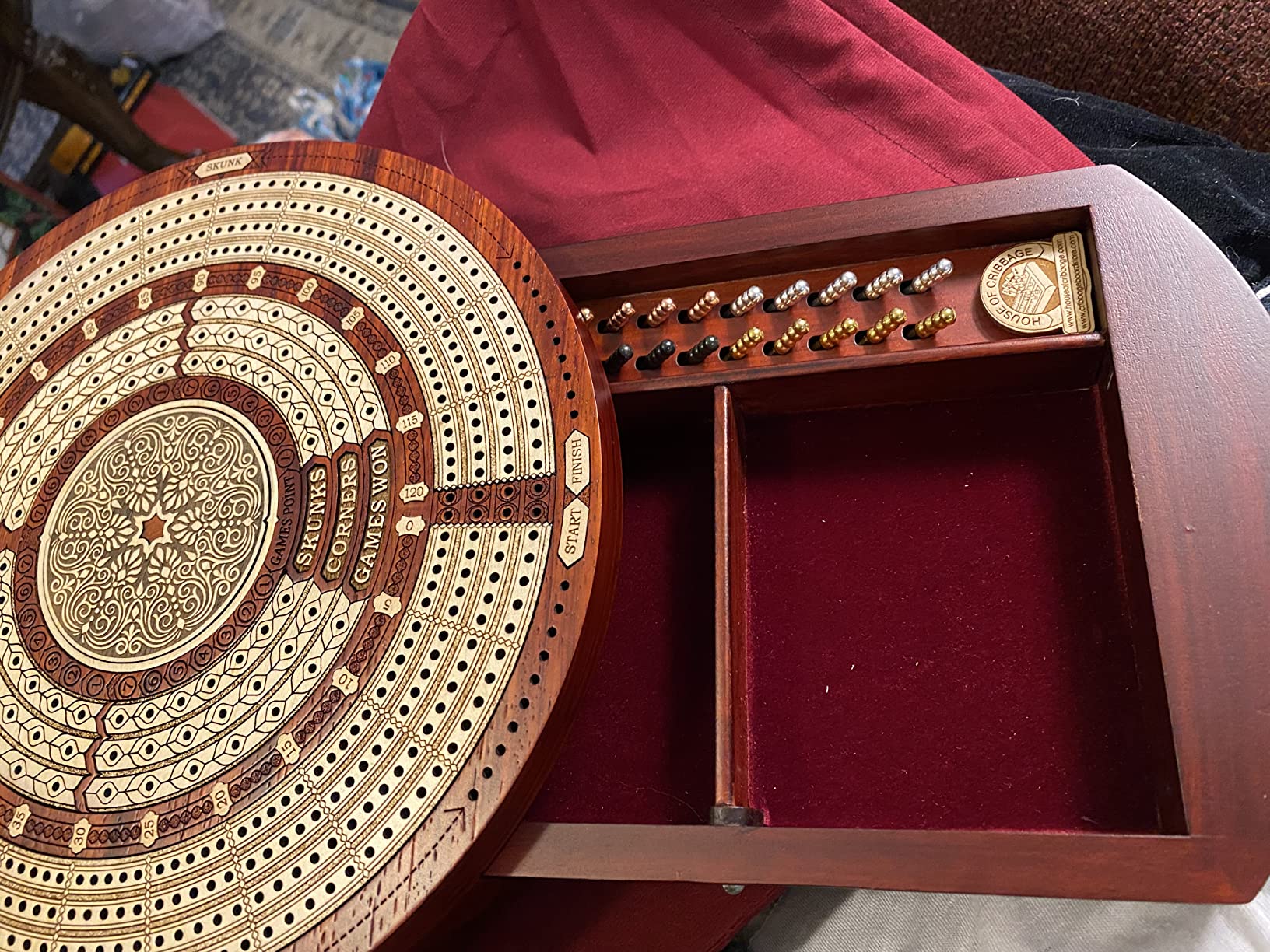House of Cribbage - Round Shape 4 Tracks Continuous Cribbage Board Bloodwood/Maple with Push Drawer & Place for Skunks, Corners & Won Games customer photo 2
