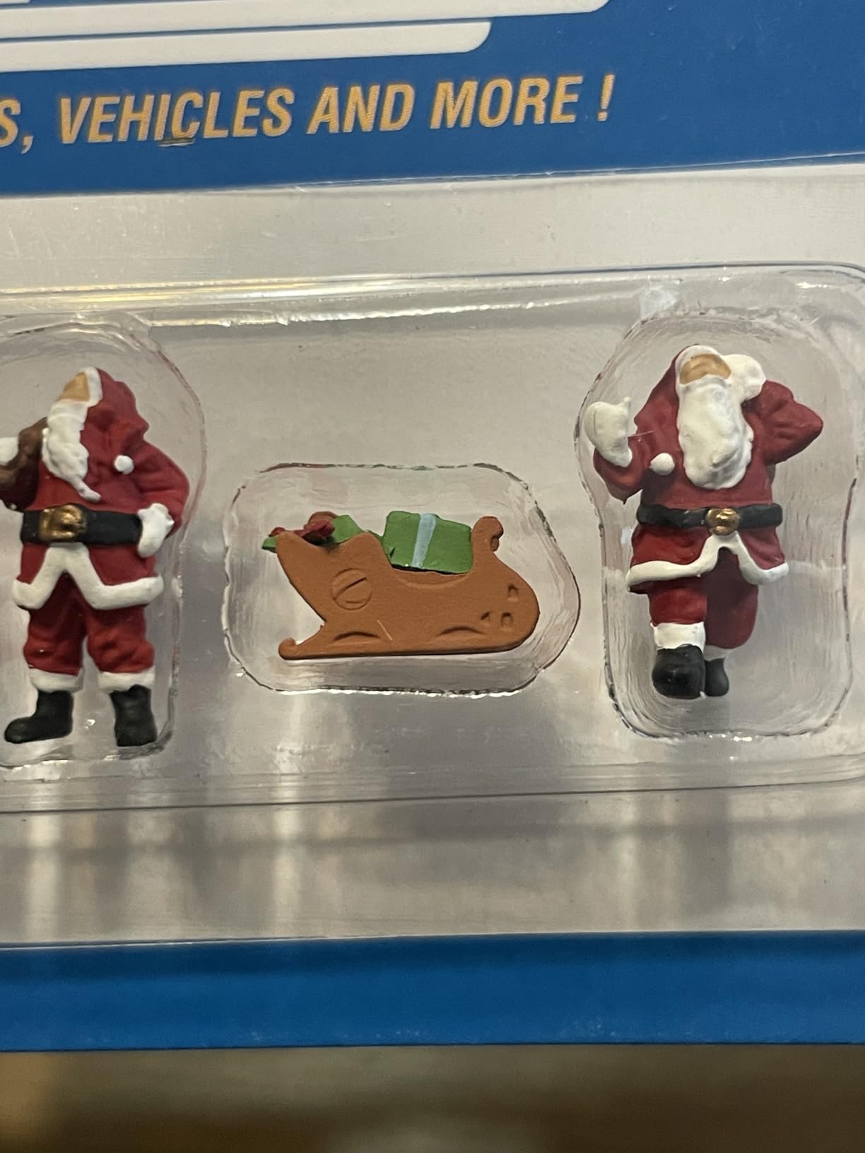 Walthers SceneMaster Christmas Figures Train customer photo 1