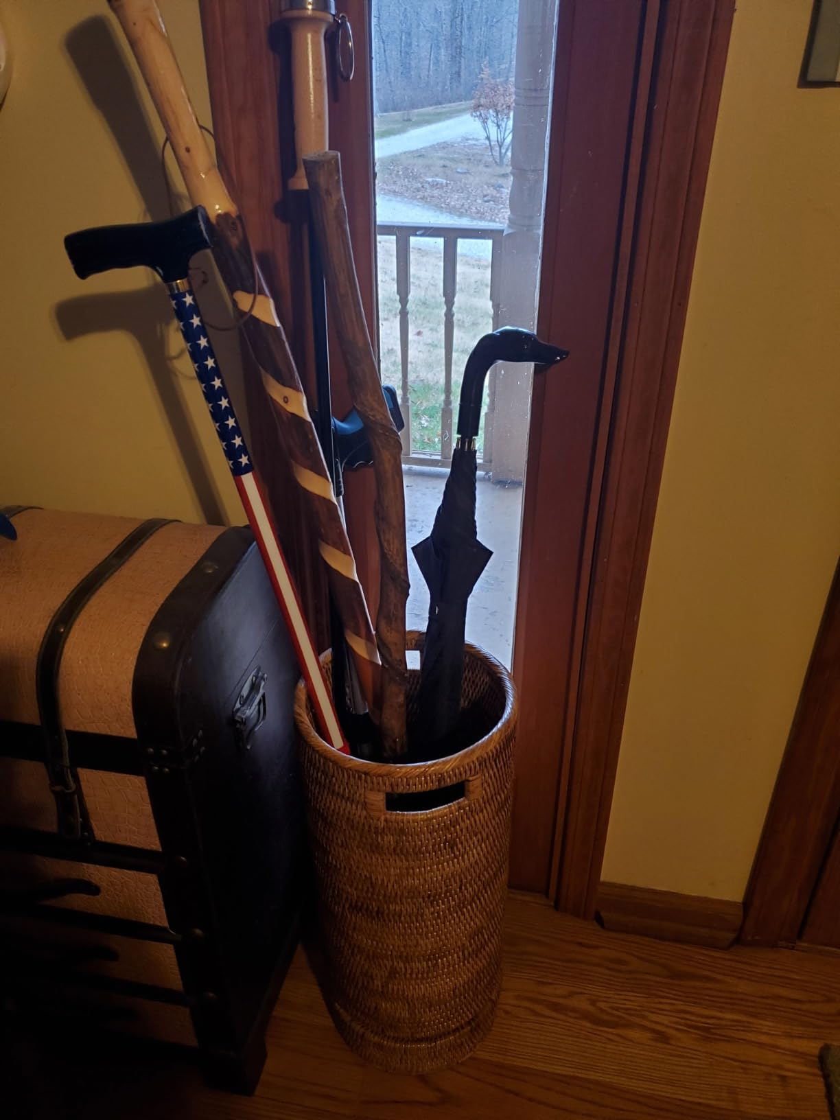 KOUBOO Entryway Umbrella Stand, La Jolla Rattan, Handmade, Honey Brown, Sturdy Holder for Umbrellas, Walking Sticks, Canes, with Dip Tray, Home Decor customer photo 1