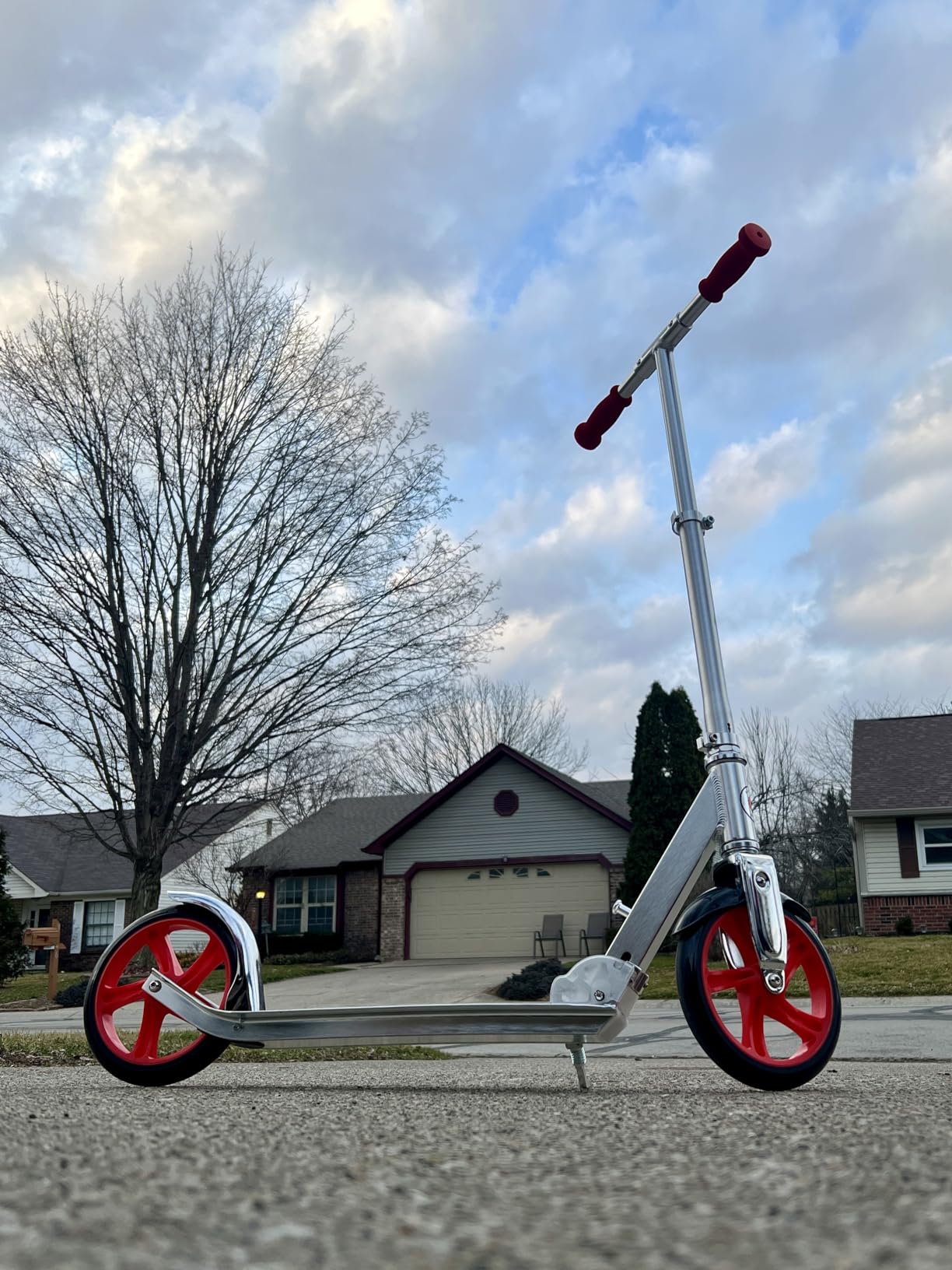 Razor A5 Lux Kick Scooter for Kids Ages 8+ - 8