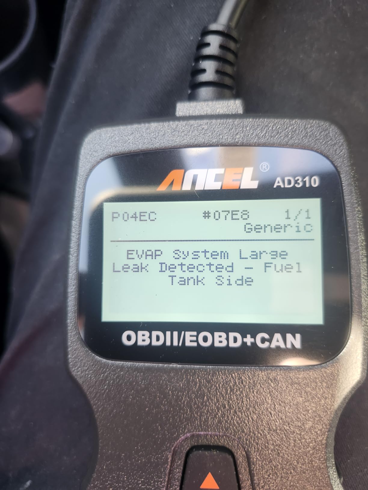 ANCEL AD310 Classic Enhanced Universal OBD II Scanner Car Engine Fault Code Reader CAN Diagnostic Scan Tool, Read and Clear Error Codes for 1996 or Newer OBD2 Protocol Vehicle (Black) customer photo 1