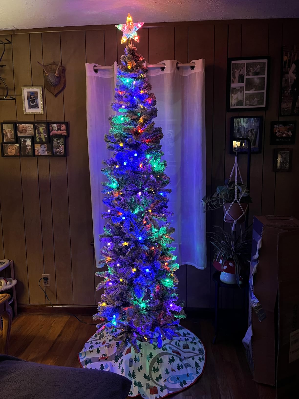 Kurt Adler Multi-Colored Crystal Star Treetop | Faceted Crystal-Like Finish, 10 Multicolor Lights, 5-Point Star Design, 30in Lead Wire, Green Attachment Base customer photo 1