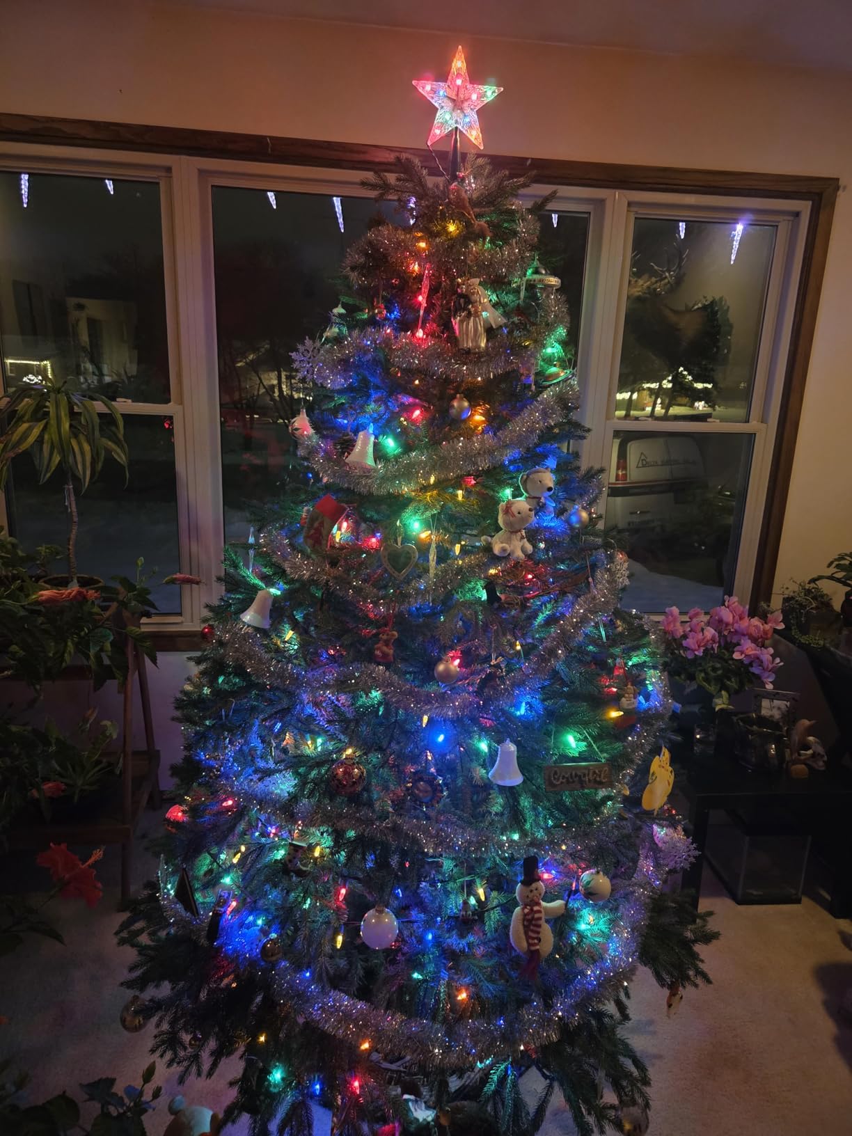 Kurt Adler Multi-Colored Crystal Star Treetop | Faceted Crystal-Like Finish, 10 Multicolor Lights, 5-Point Star Design, 30in Lead Wire, Green Attachment Base customer photo 2
