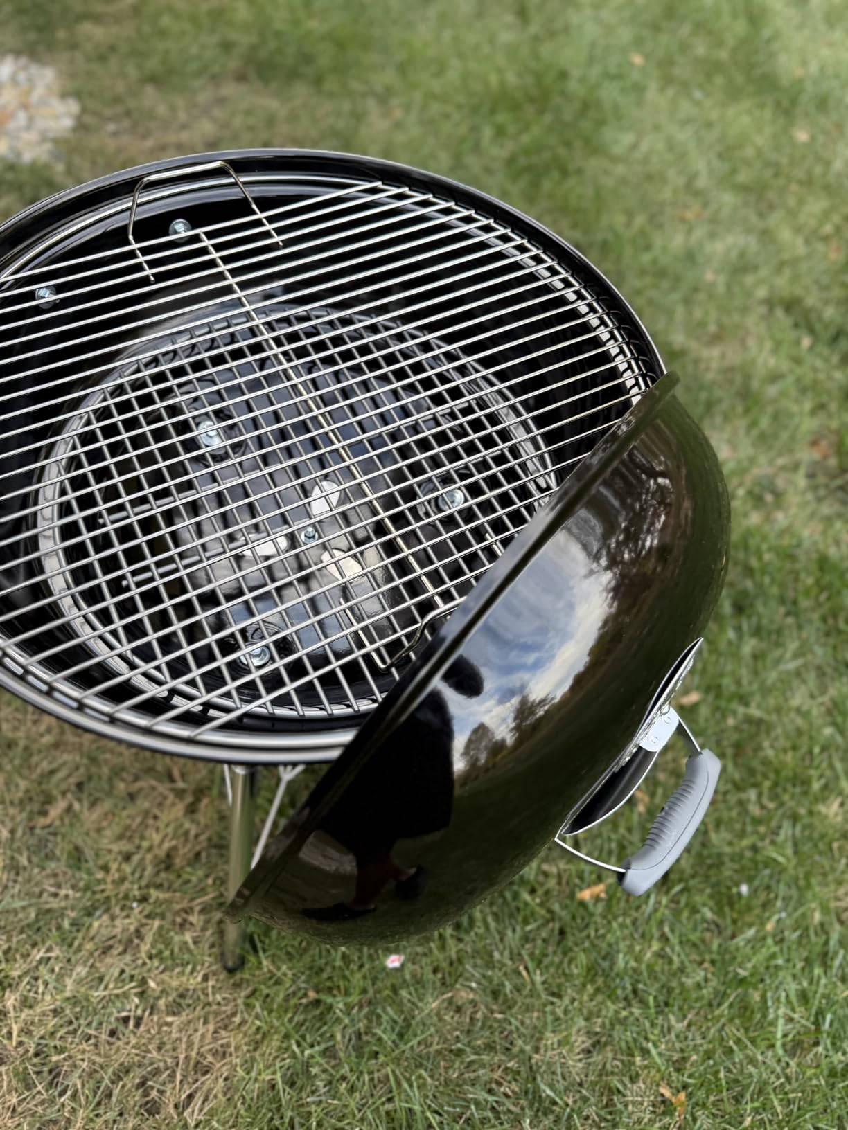 Weber® Jumbo Joe Premium Compact Charcoal Grill, 22‑Inch, Black | Compact Outdoor BBQ Grill with Durable Plated Steel Grates, Porcelain‑Enameled Bowl & Precision Airflow Control customer photo 2