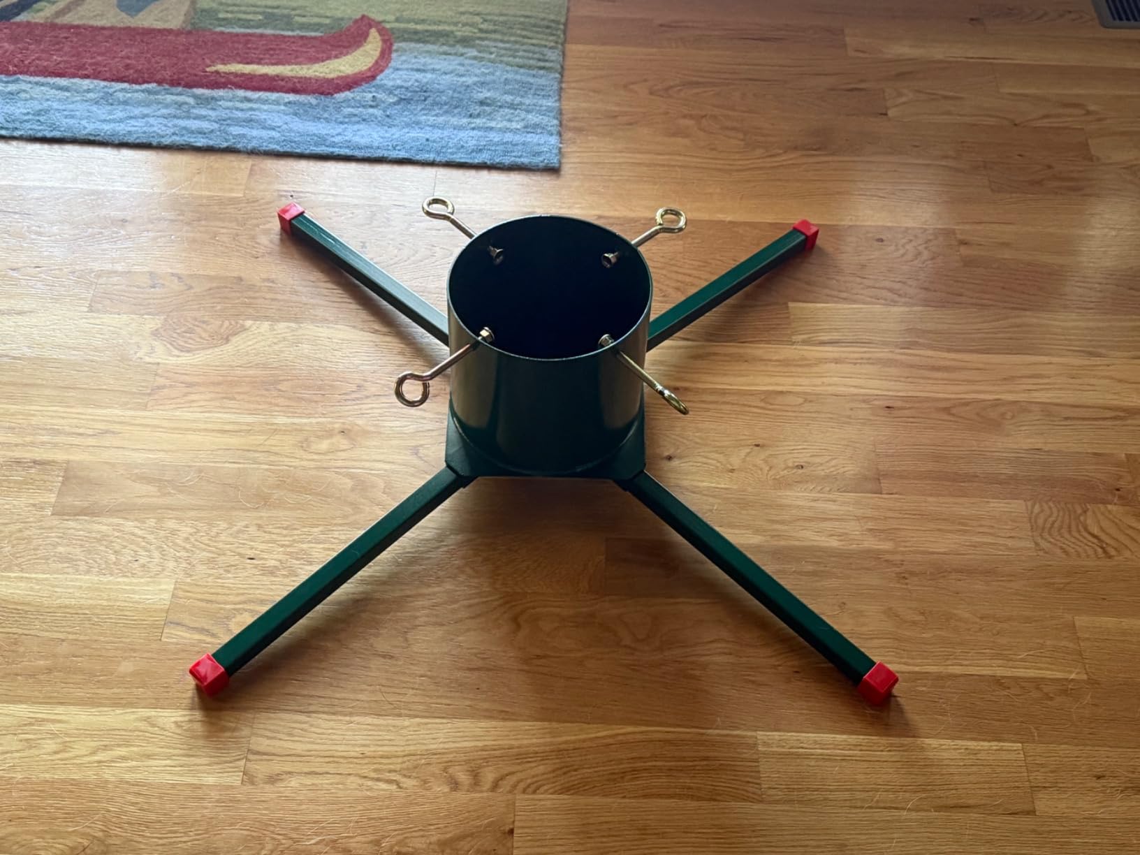 Goliath Welded Steel Christmas Tree Stand for Live Trees 5 to 12 Foot customer photo 2