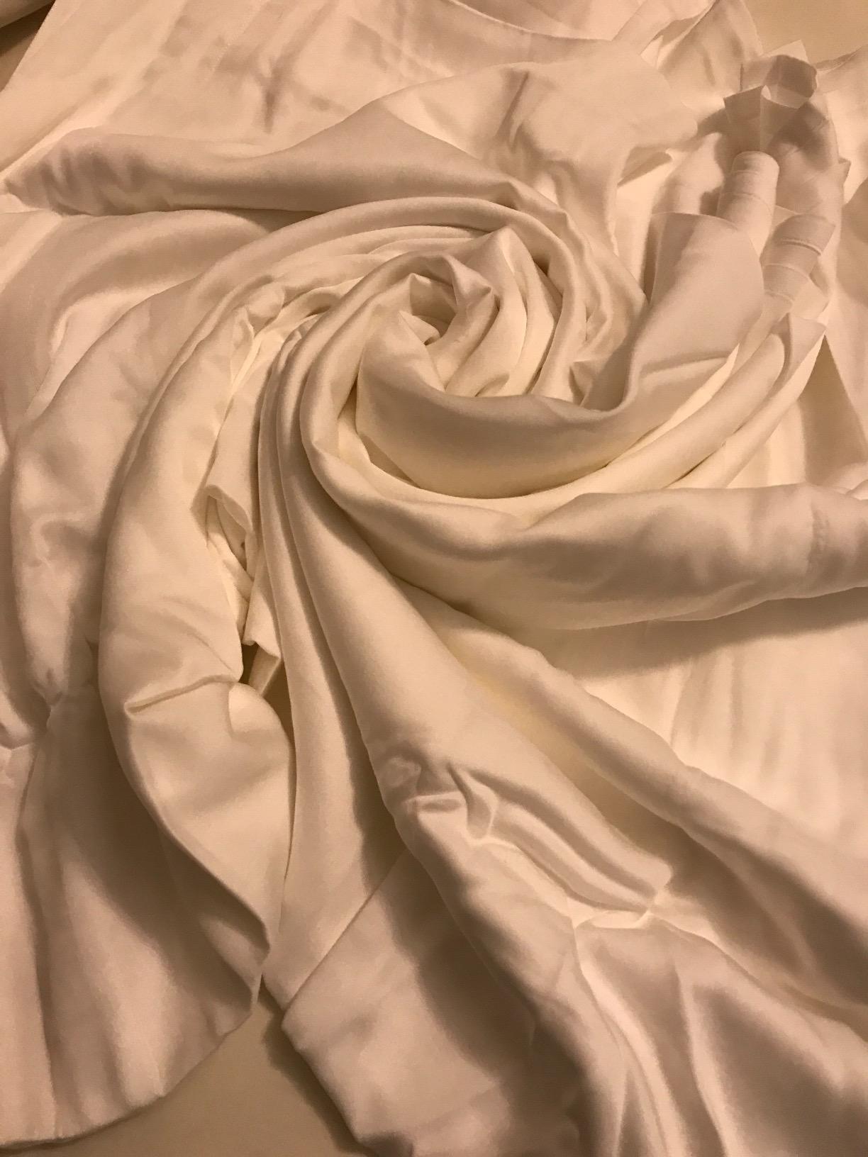 Hotel Sheets Direct 4 Piece Bed Sheet Set Queen Size, 100% Viscose Derived from Bamboo Sheets Set with 2 Pillowcases, Cooling & Breathable Luxury Bedding, Moisture-Wicking & Silky Soft Texture, White customer photo 2