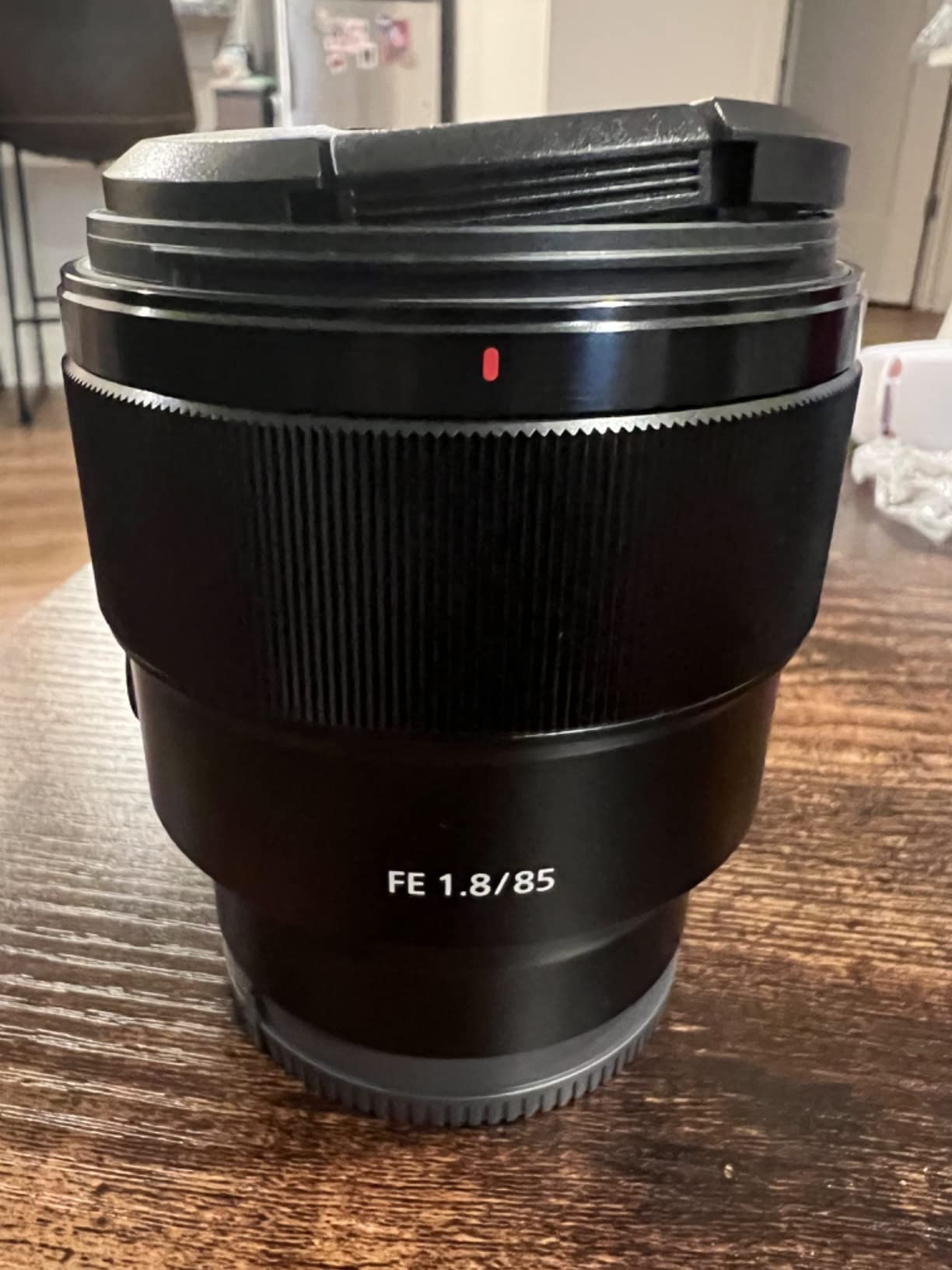Sony SEL-85F18 Portrait Lens Fixed Focal 85mm F1.8 Full Frame for A7, ZV-E10, A6000 and NEX Series, E-Mount Black customer photo 1