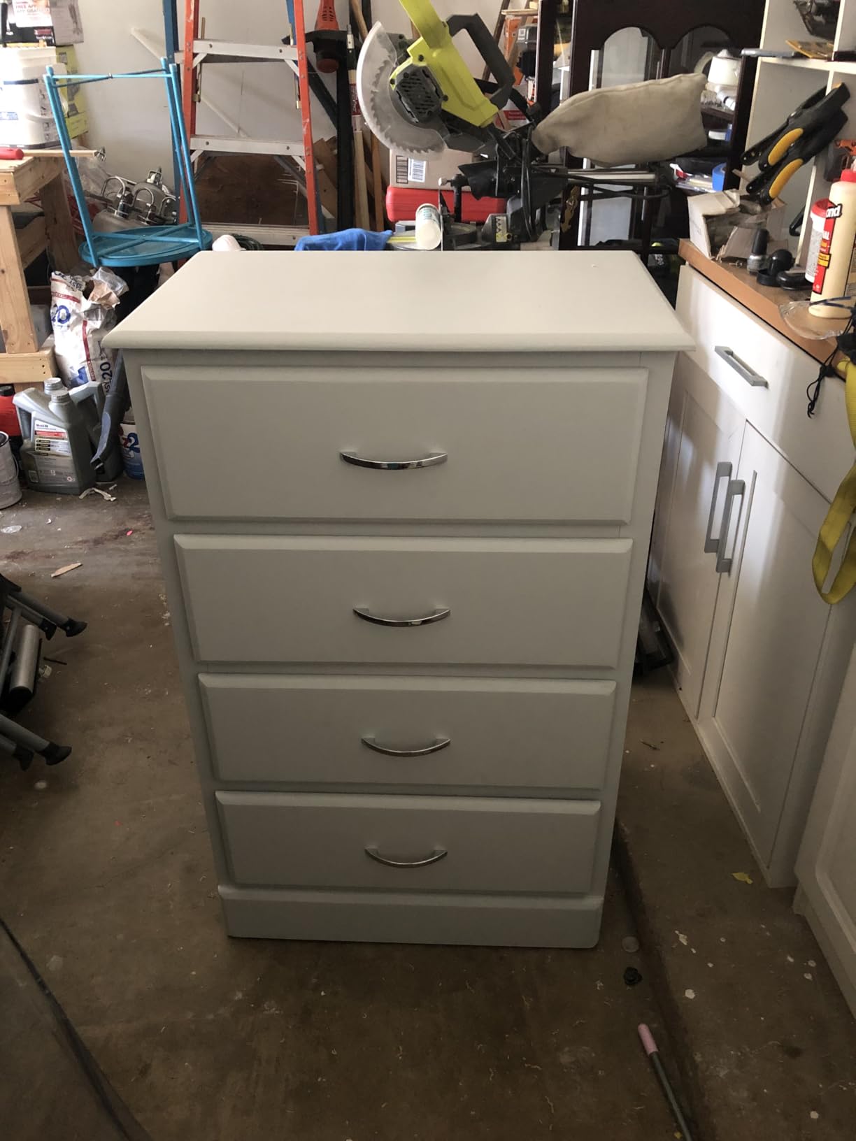 Titan ControlMax 1700 HEA Airless Paint & Stain Sprayer, Low Overspray | High efficiency Airless (HEA) technology reduces overspray by up to 55% while delivering a softer spray pattern. customer photo 2