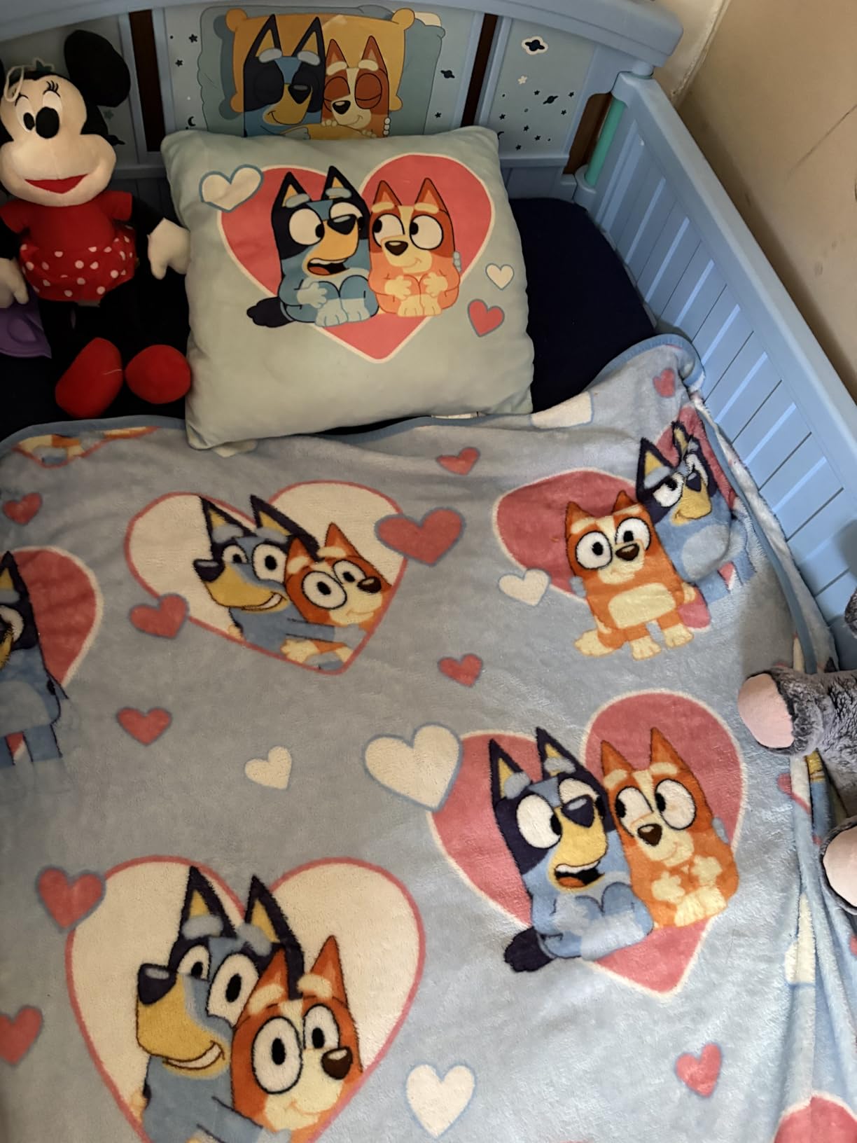 Delta Children Plastic Toddler Bed, Disney/Pixar Cars | Low-to-Floor Toddler Bed with Included Safety Rails, BSA Certified customer photo 2