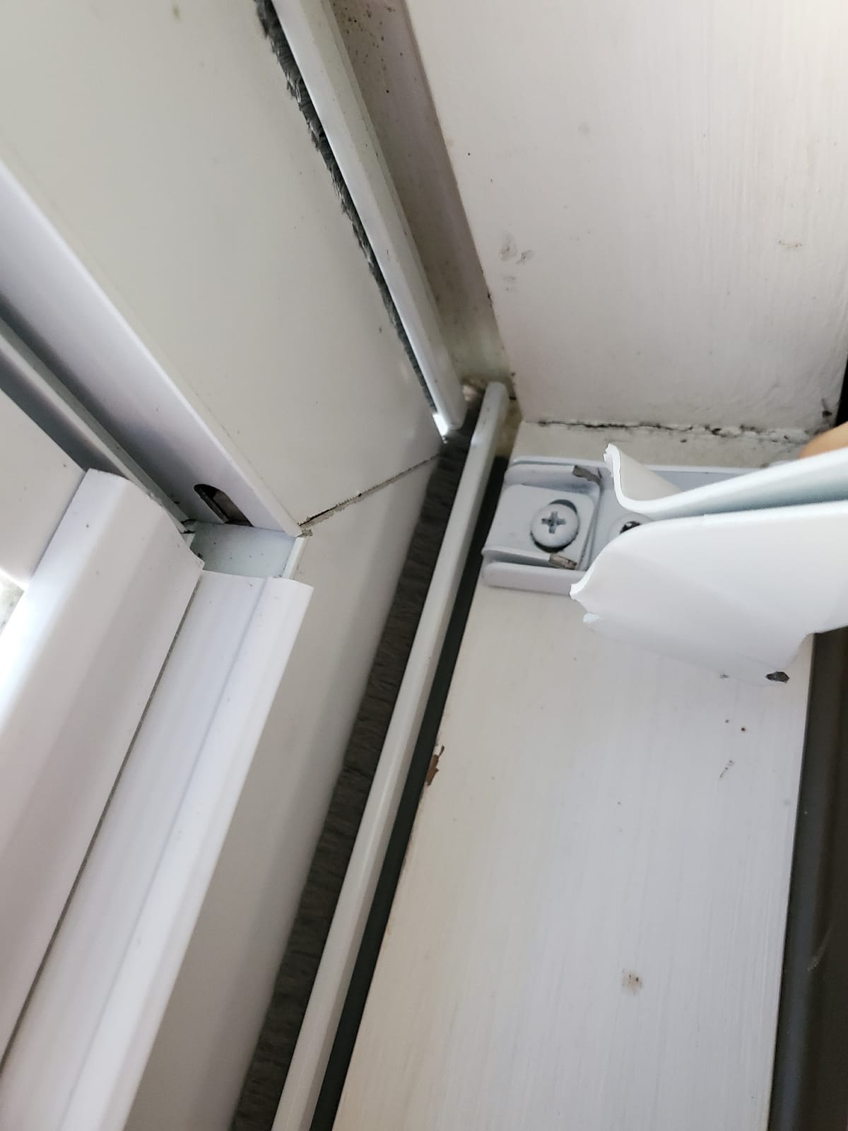 Emco Storm Door Closer Kit in White Color customer photo 1
