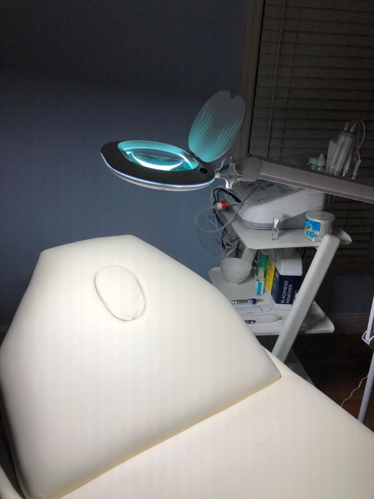 Brightech LightView Pro Magnifying Glass with Stand and Light - Magnifying Floor Lamp with 6-Wheels on a Sturdy Base for Facials - LED Work Light with XL Magnifier Glass for Crafts and Projects customer photo 1
