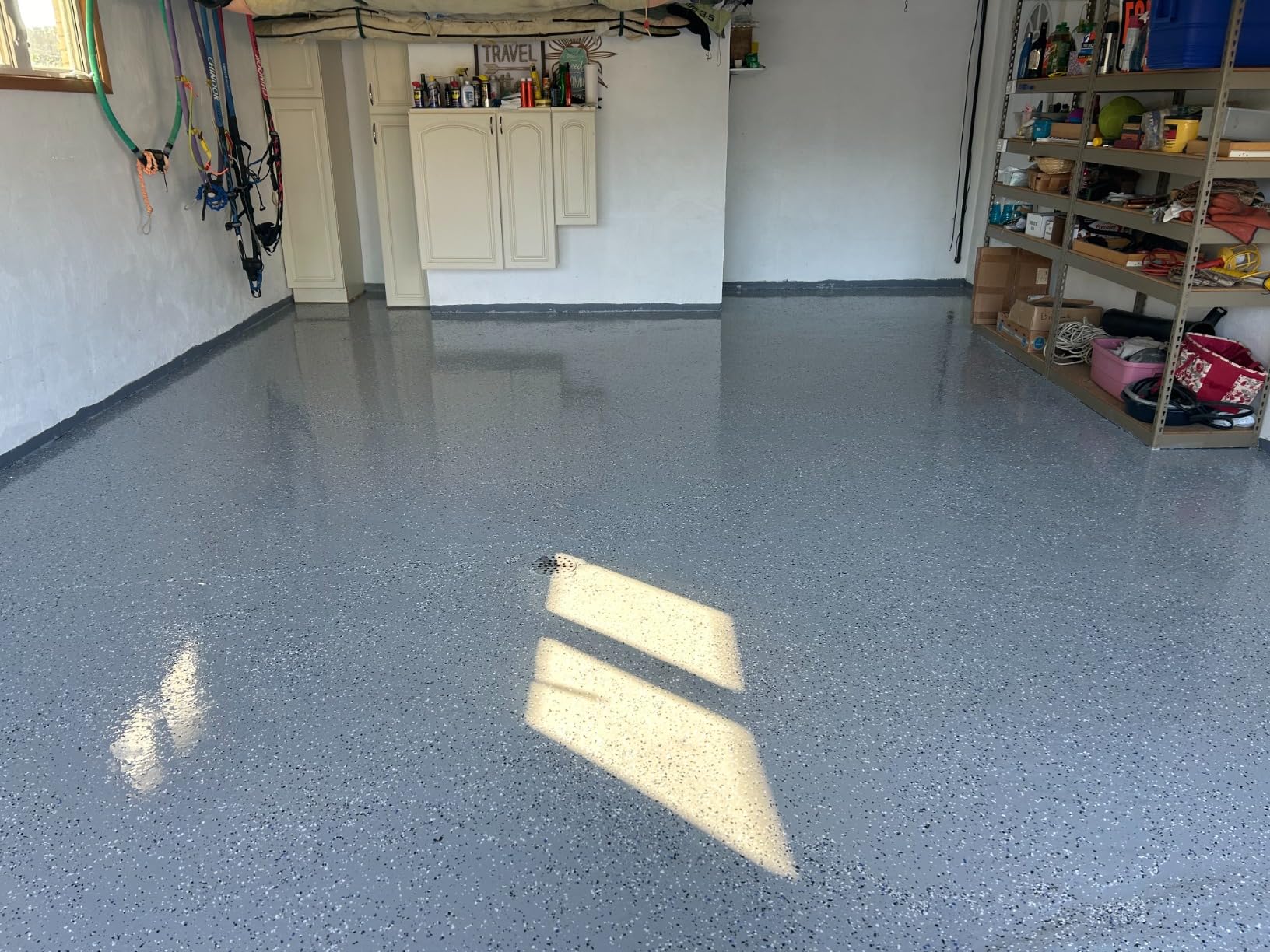 Rust-Oleum RockSolid Polycuramine High Gloss Gray Garage Floor Coating | 20X Stronger Than Epoxy, Resists Hot Tire Pickup, Self-Leveling Formula, Stain Resistant, Covers 500 Sq Ft, 2.5 Car Kit customer photo 2