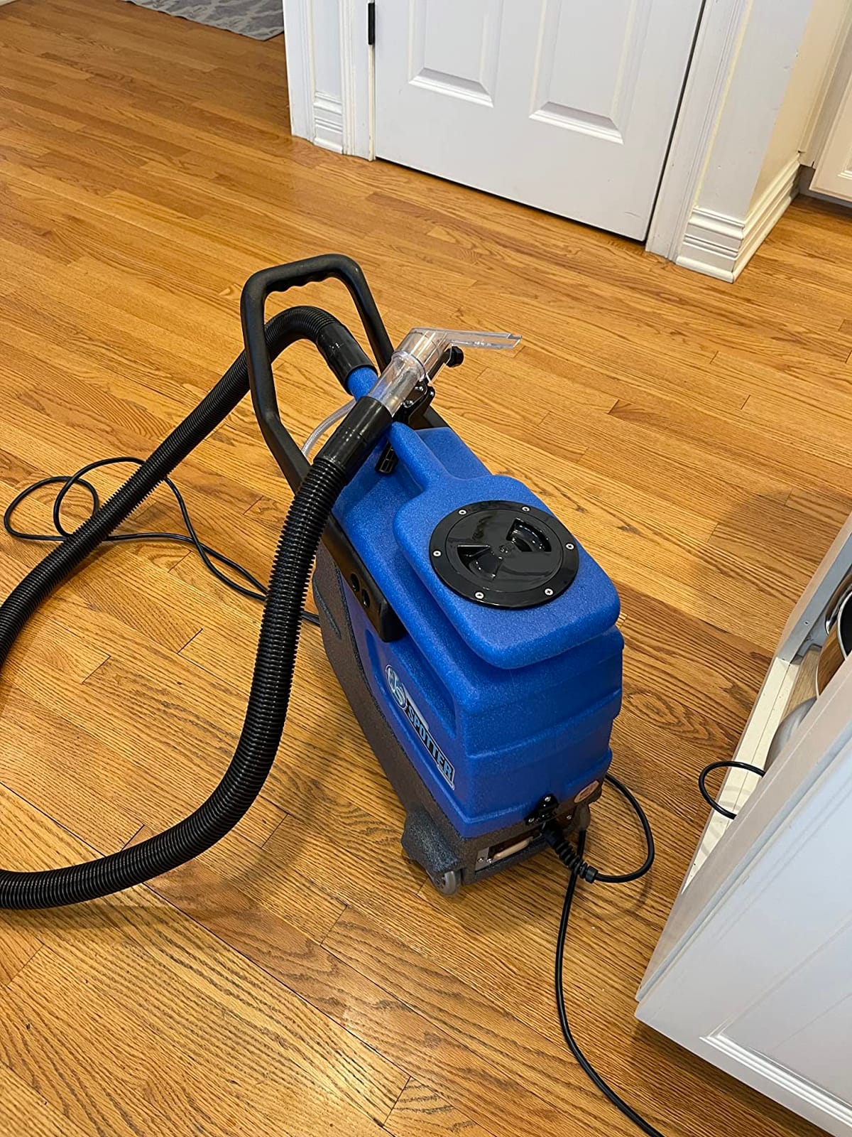 sandia Spotter 50-1000 Carpet Extractor customer photo 1