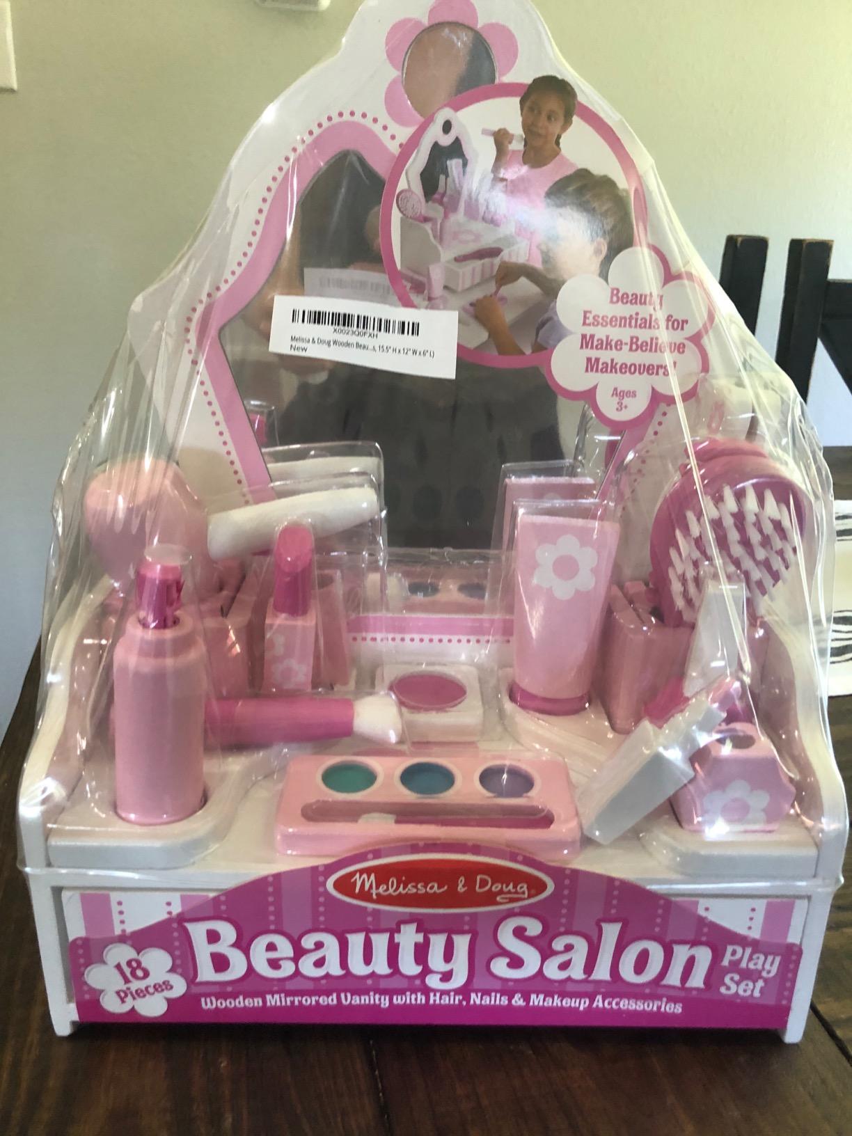 Melissa & Doug Wooden Beauty Salon Play Set, 18-Piece Vanity with Pretend Play Toys, Makeup, Mirror, Accessories & More, Preschool Toys for Girls & Boys Ages 3+ - FSC Certified customer photo 1