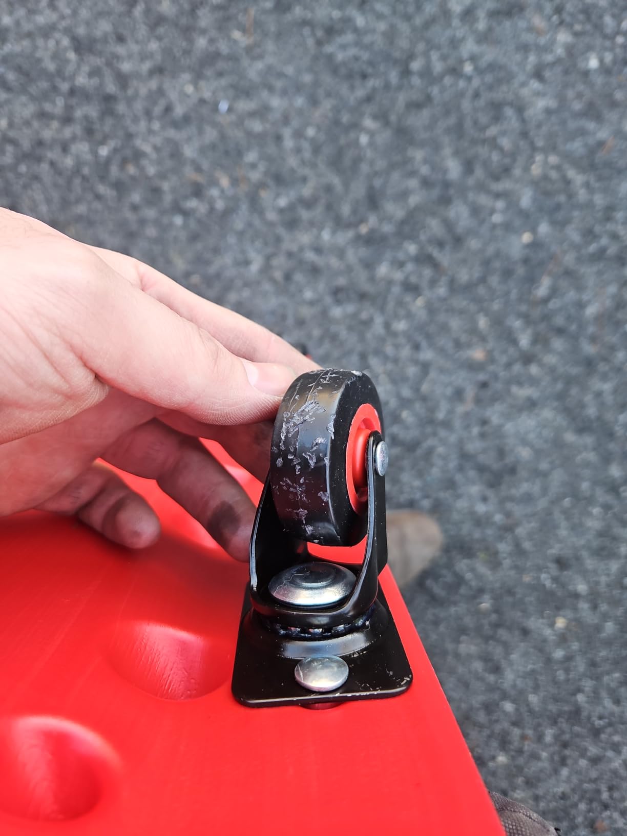 Pro Lift Mechanic Plastic Creeper 36 Inch - Blow Molded Ergonomic HDPE Body with Padded Headrest - 300 Lbs Capacity customer photo 1