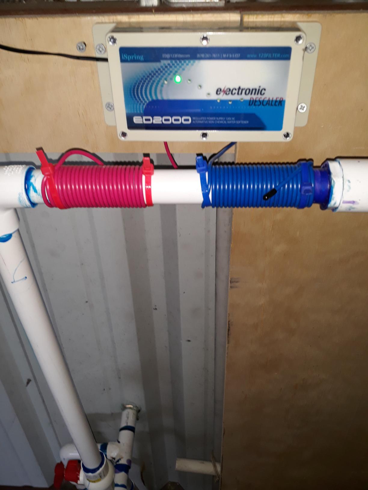 iSpring ED2000 Whole House Water Descaler, Alternative Electronic Salt-Free Hard Water Conditioner customer photo 1