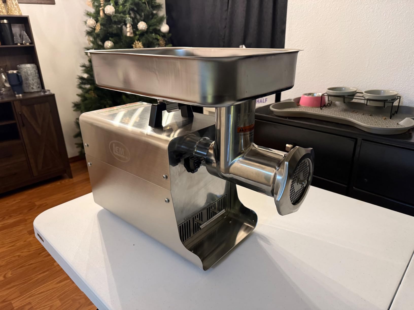 LEM Products BigBite #8 Meat Grinder, Electric Meat Grinder | Kitchen Appliance for Home Use, Heavy-Duty Food Processor for Grinding and Sausage Stuffing, 0.5 HP, Stainless Steel customer photo 1