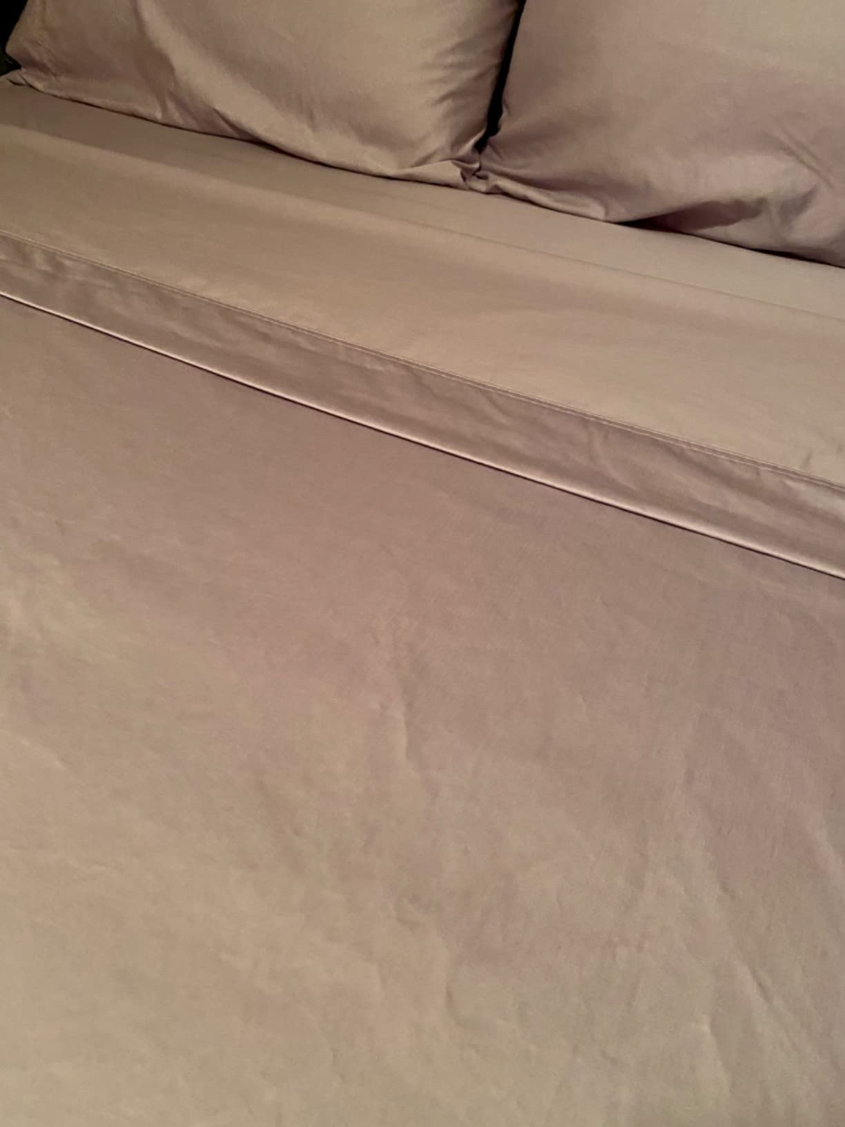 California Design Den Luxury 600 Thread Count Queen Sheets Set, Bright White | 100% Cotton Sateen Backed by Good Housekeeping Seal, Soft & Smooth, 16