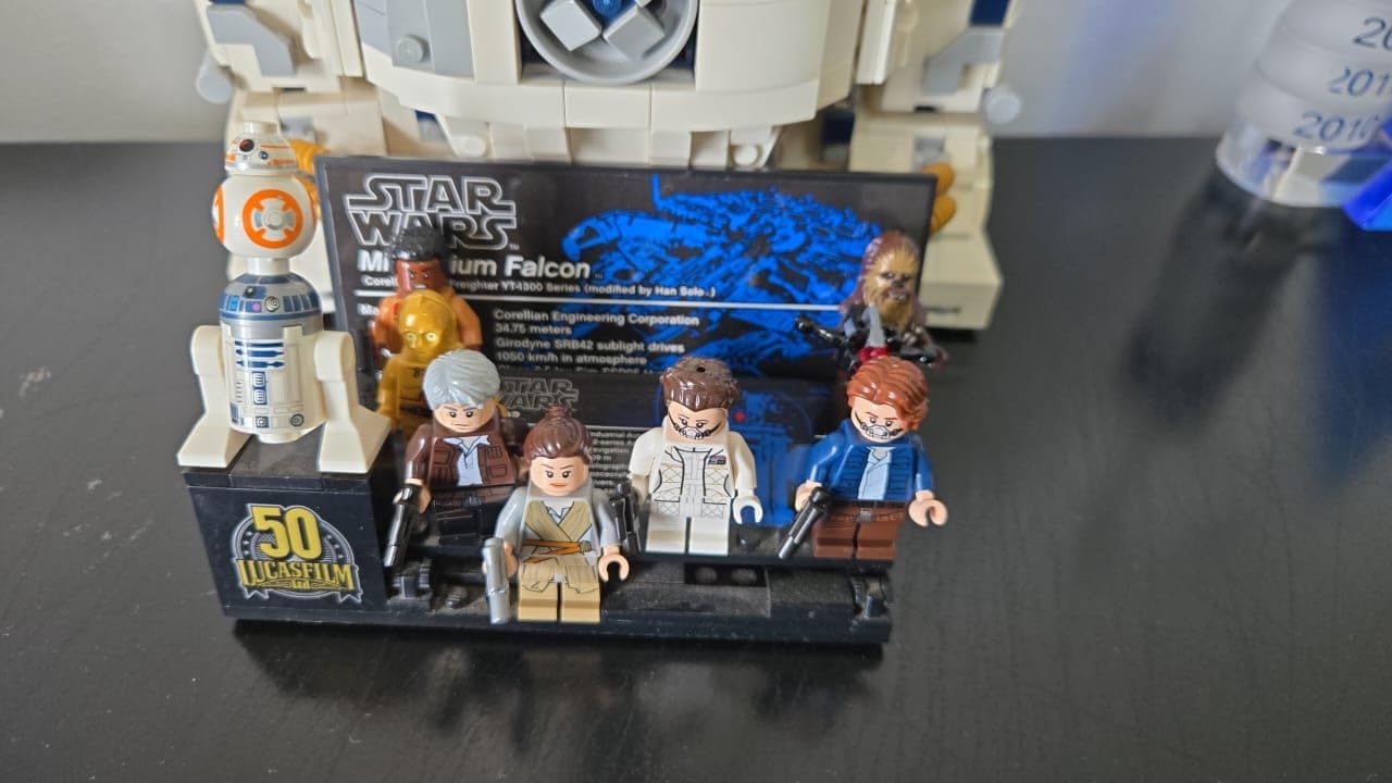 LEGO Star Wars Millennium Falcon - Building Set for Adults, Ages 16+ - Gift for Birthday - Movie Collectible Model Kit - Display in Home or Office - 75192 customer photo 2