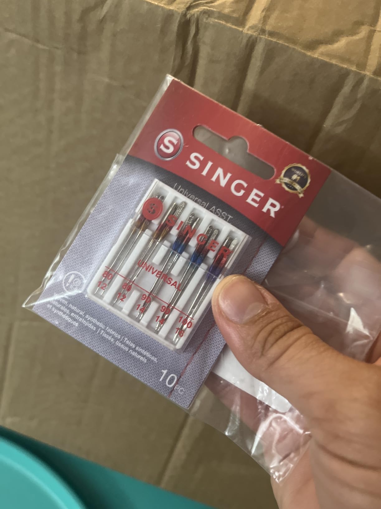 SINGER Universal Regular Point Machine Needles, Assorted Sizes, 20 Count customer photo 1