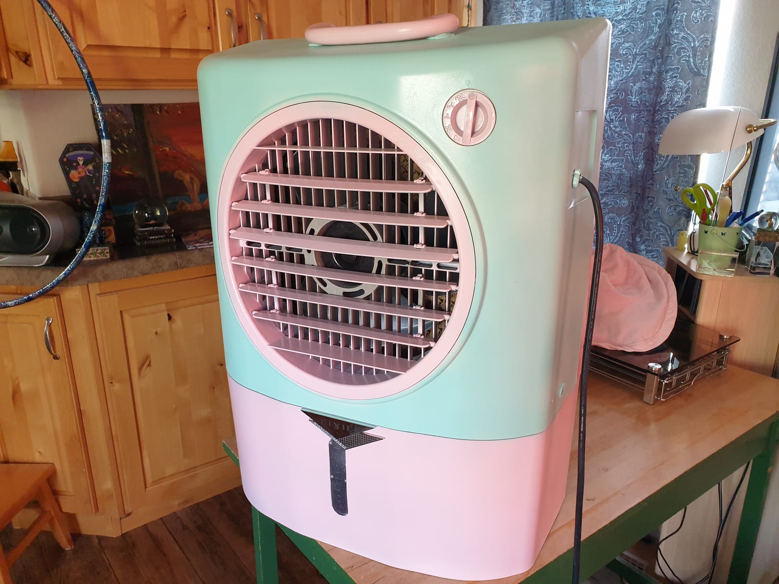 Portable Swamp Coolers - 1300 CFM MC18M Evaporative Air Cooler with 2-Speed Fan, 53.4 dB - 500 sq. ft. Coverage Evaporative Air Cooler Portable High Velocity Outdoor Cooling Fan by Hessaire - White customer photo 2