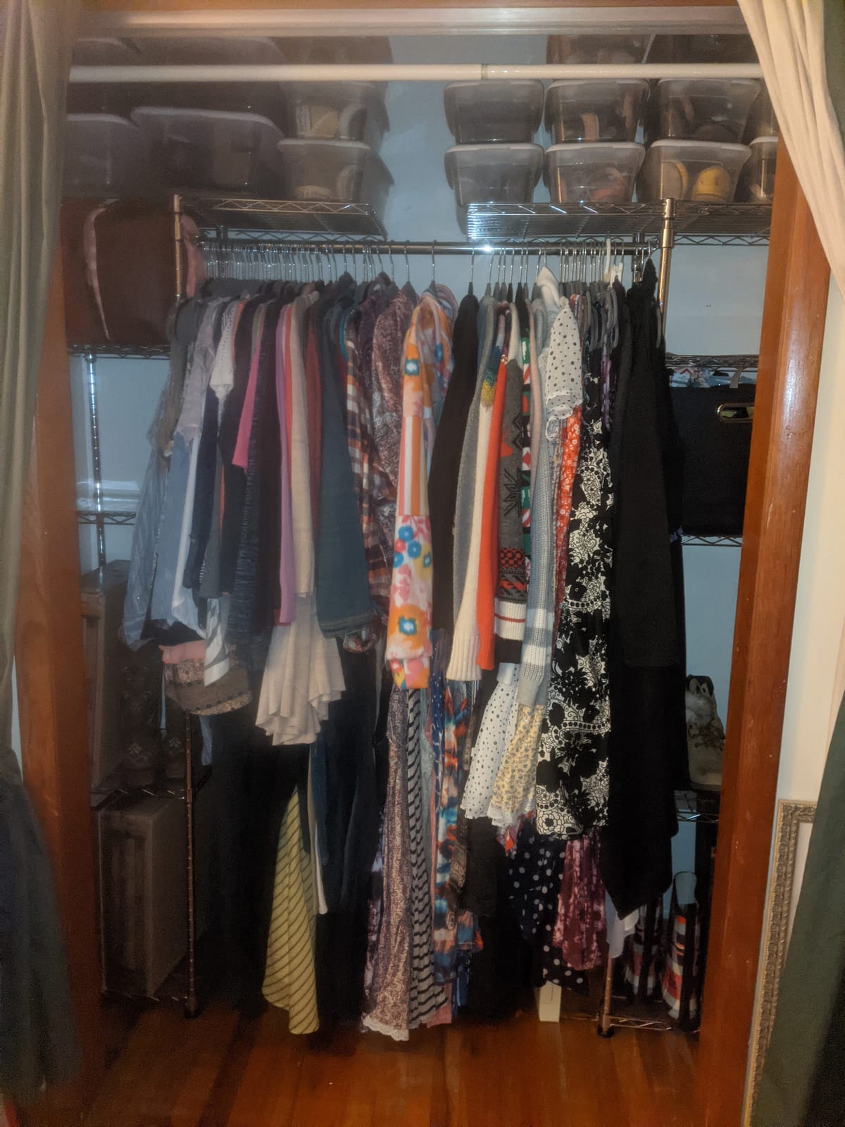 Amazon Basics Expandable Adjustable Metal Closet Organizer with Hanging Rod, Clothes Rack, Shelves, 57-80 x 14 x 72 inches (LxWxH), Chrome customer photo 1